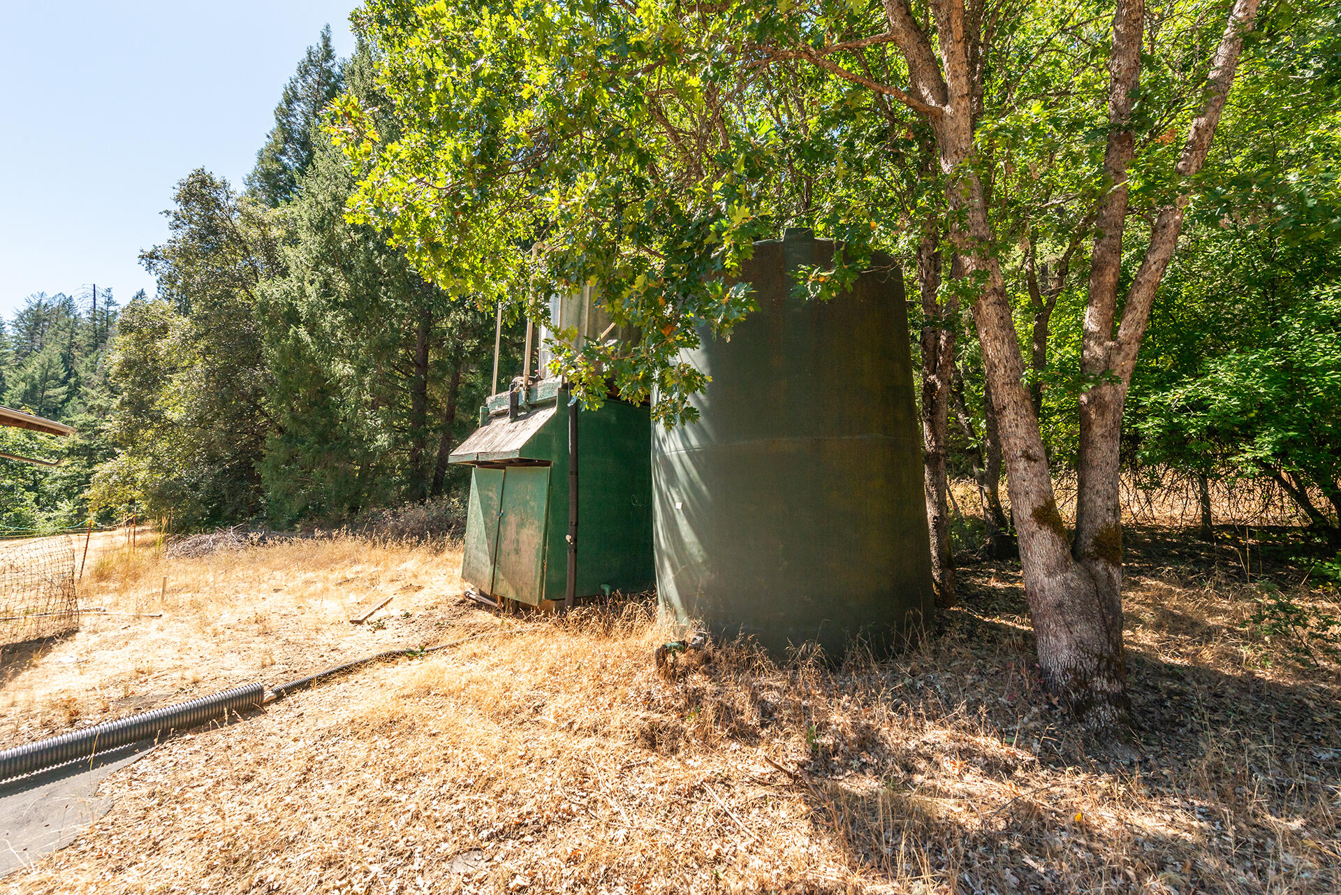 main property photo 87