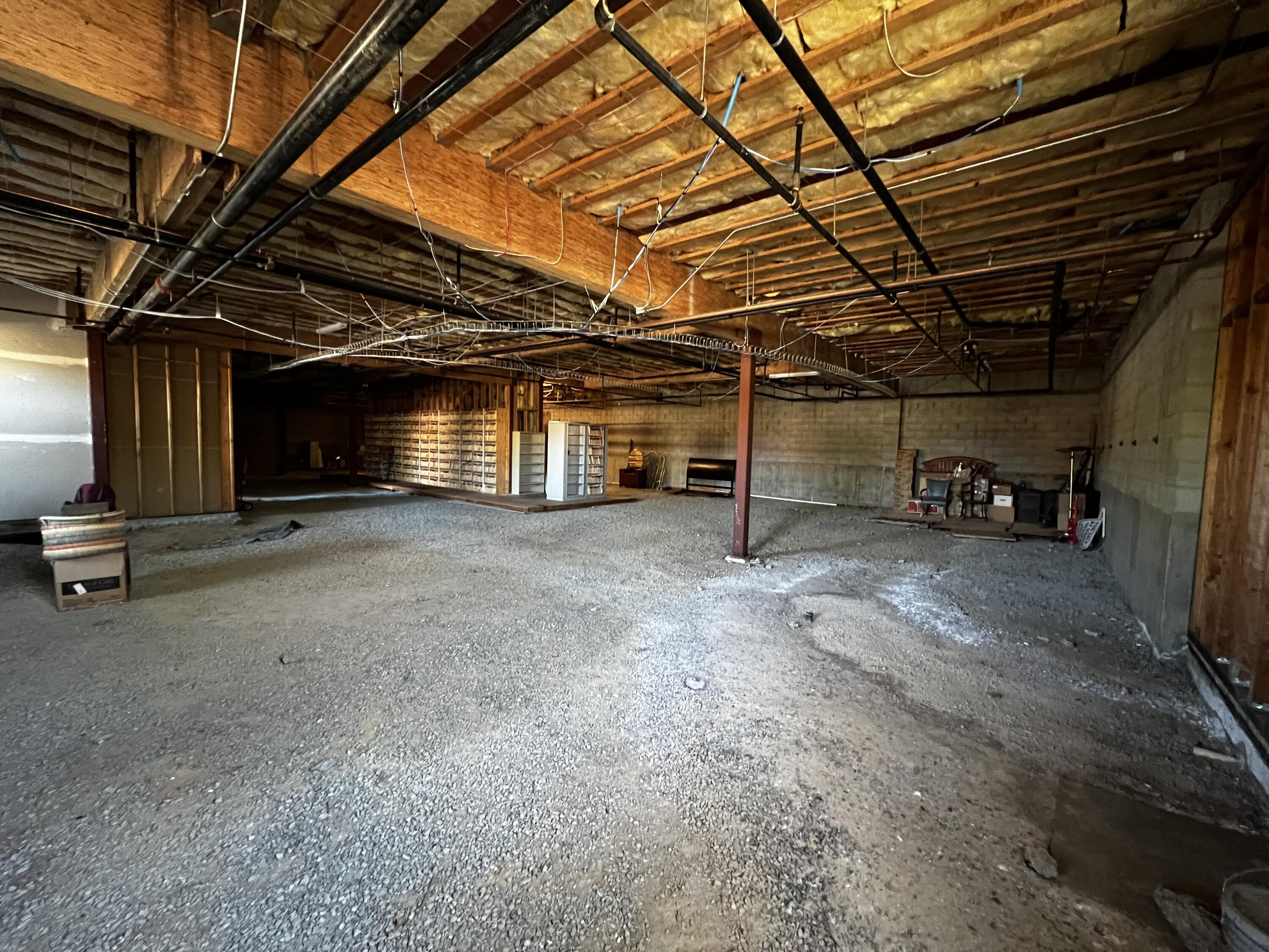 main property photo 33