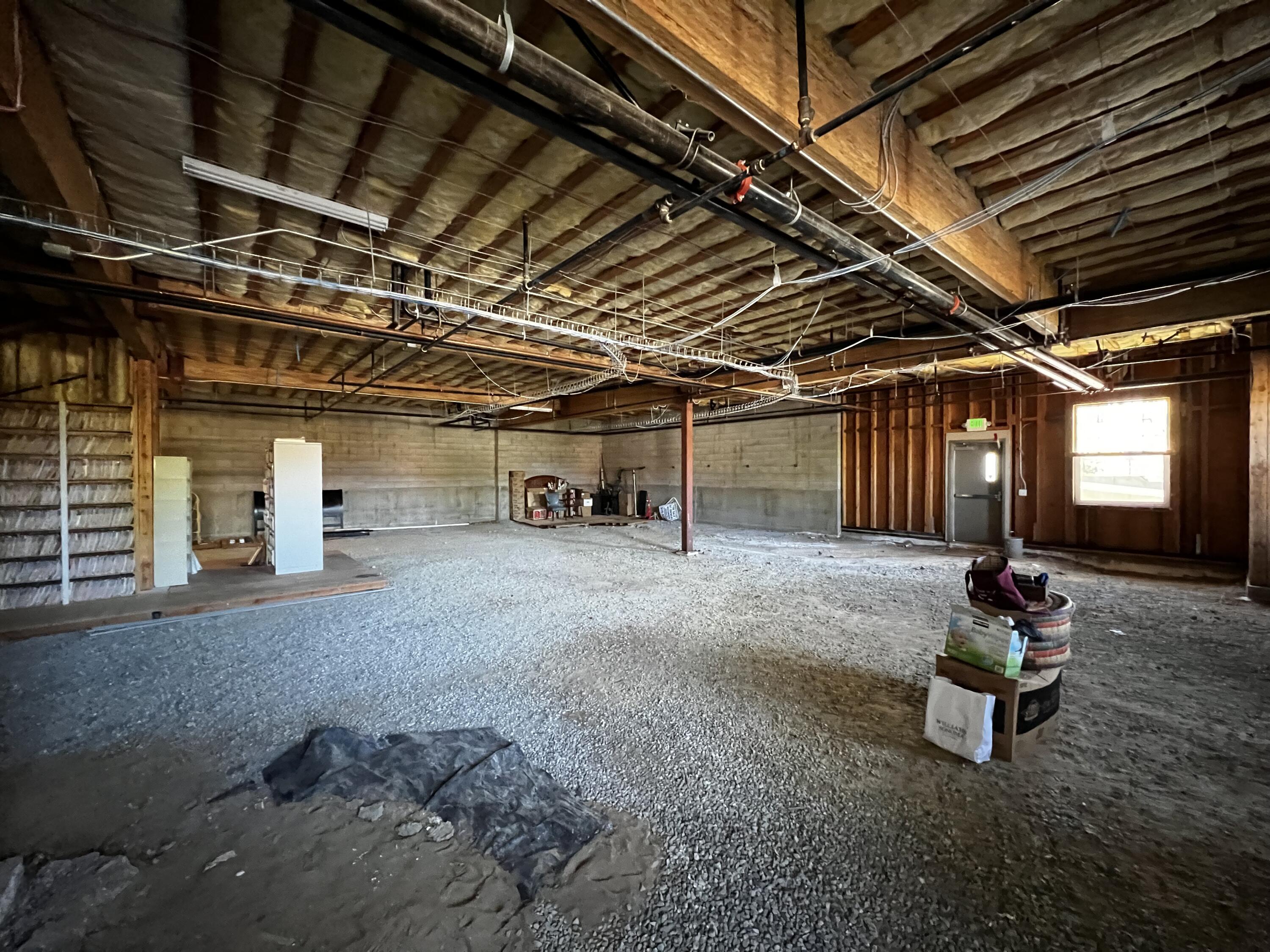 main property photo 34