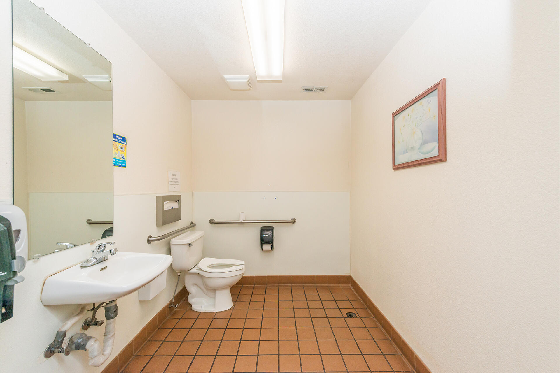main property photo 44