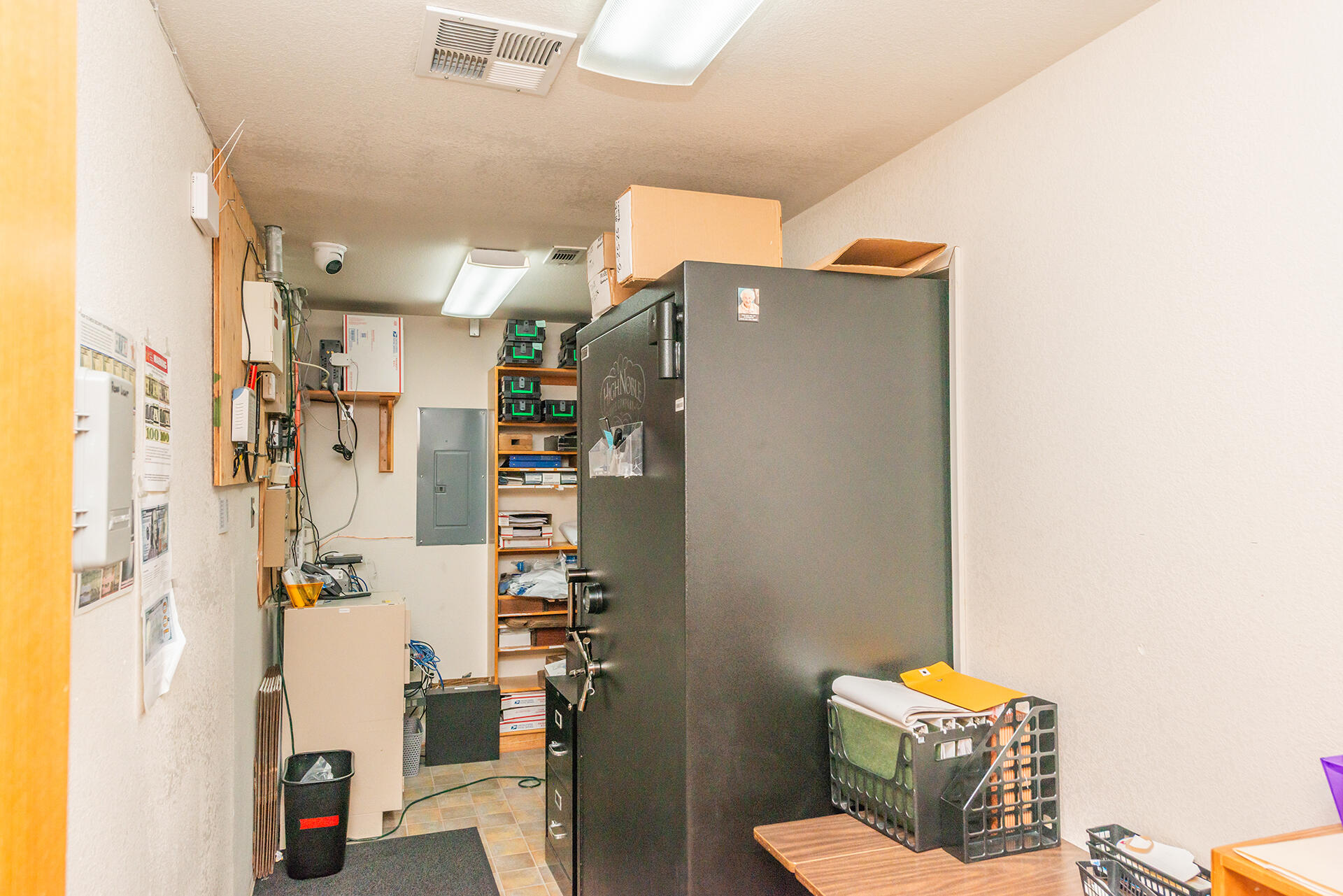 main property photo 36