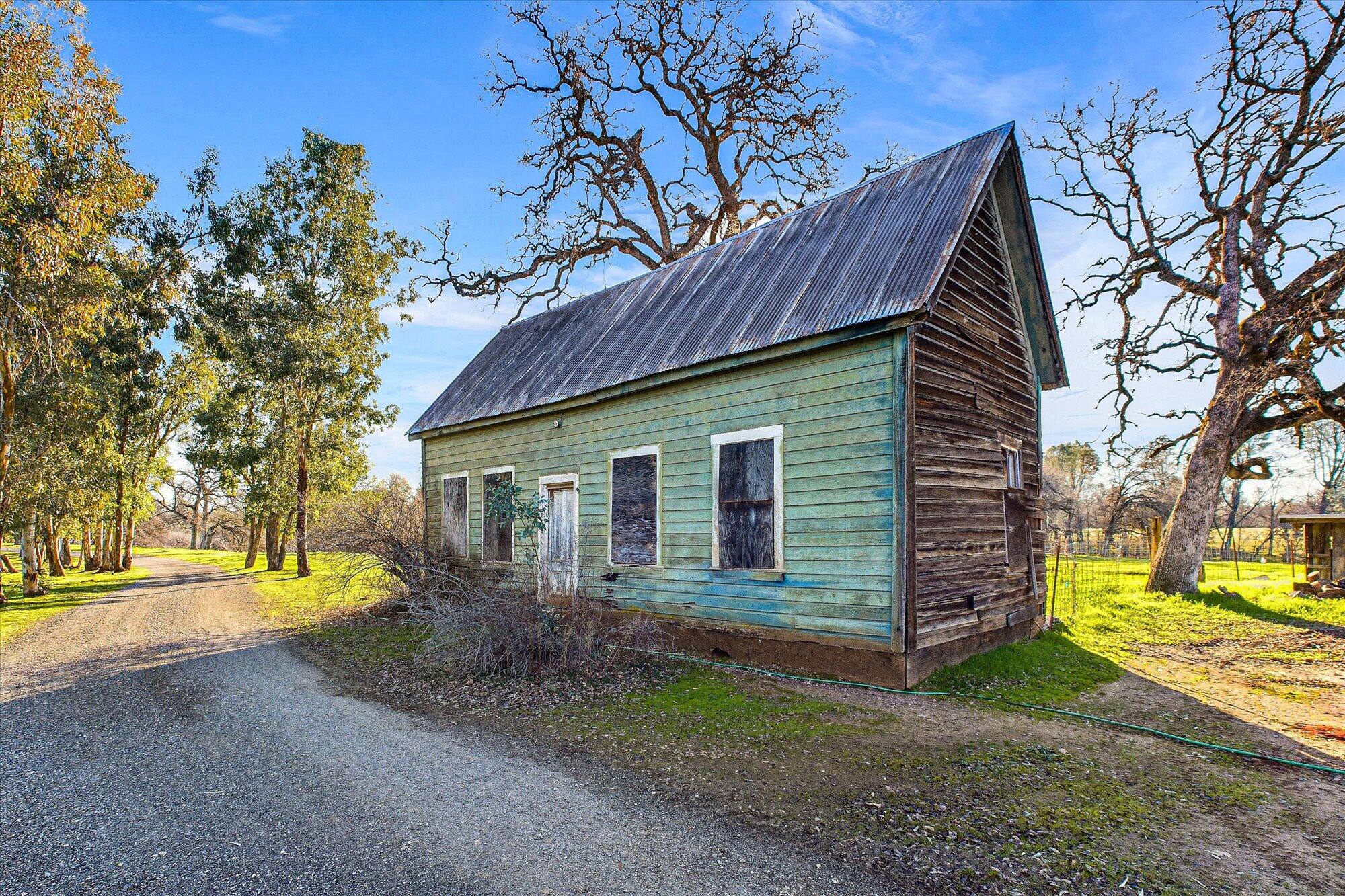 main property photo 70