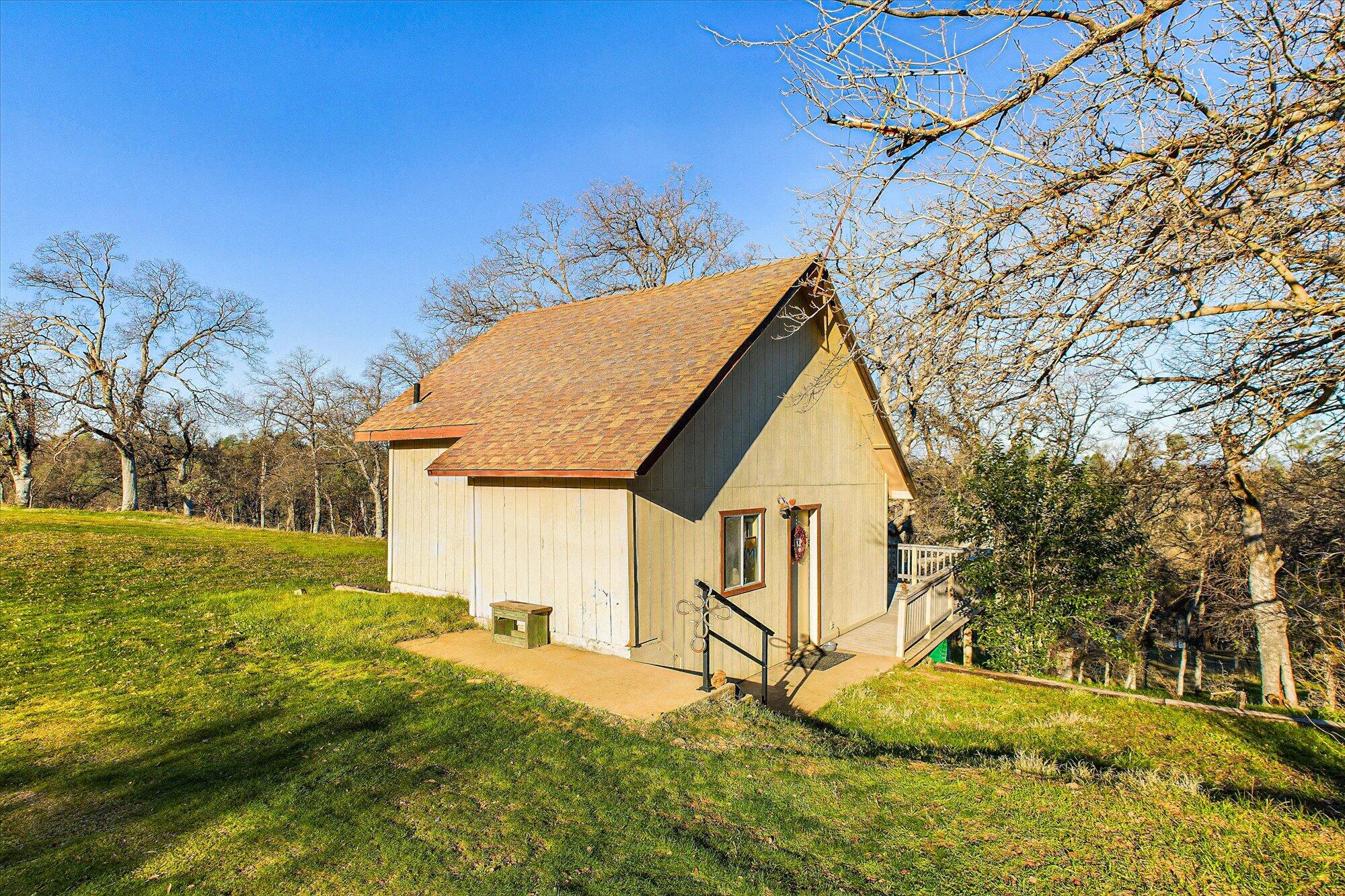 main property photo 74
