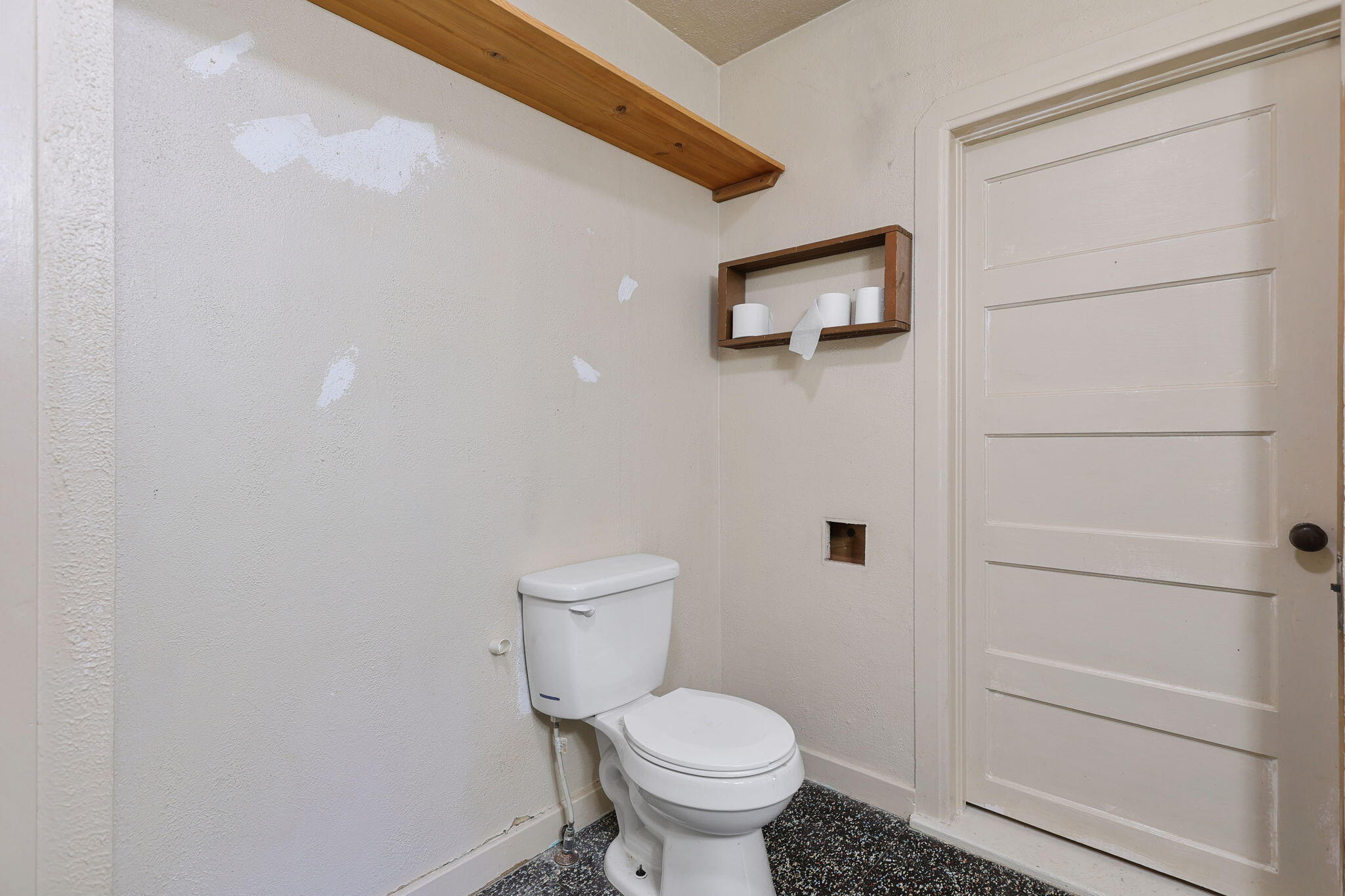 main property photo 17