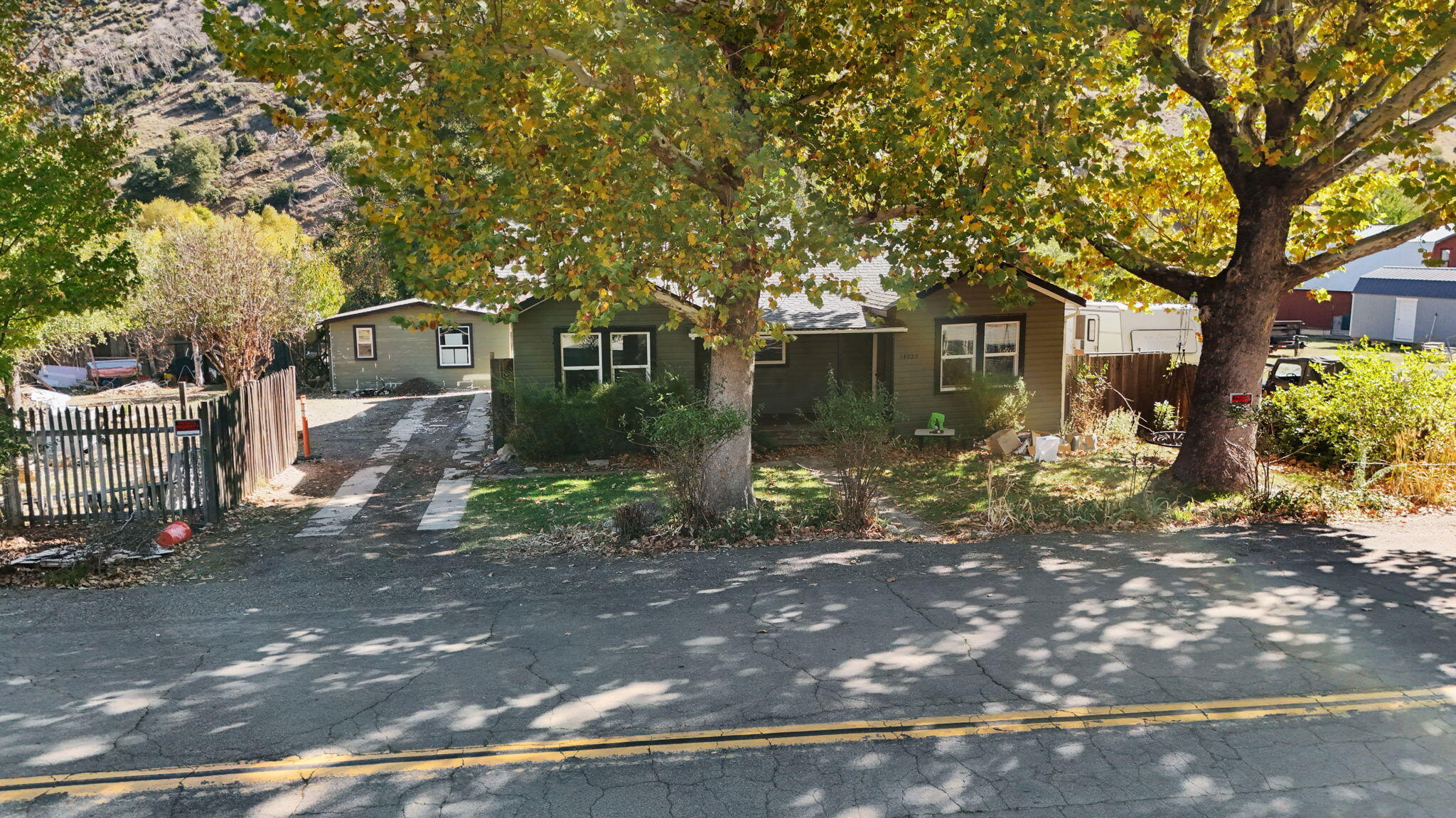 main property photo 32