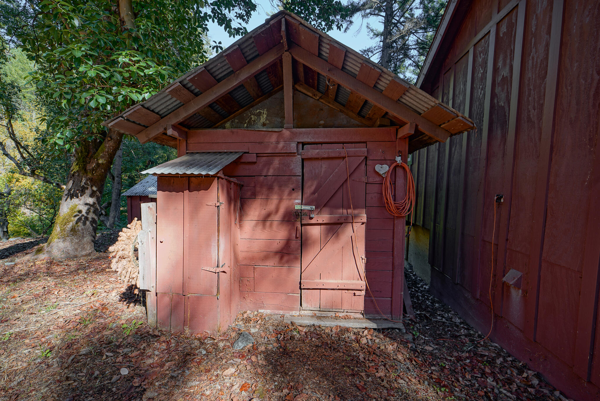 main property photo 10
