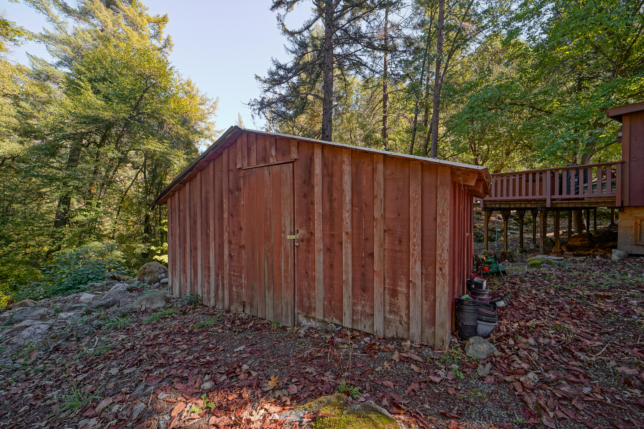 main property photo 11