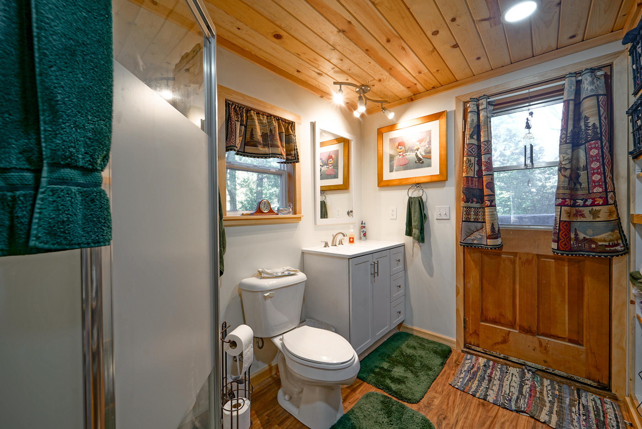 main property photo 40