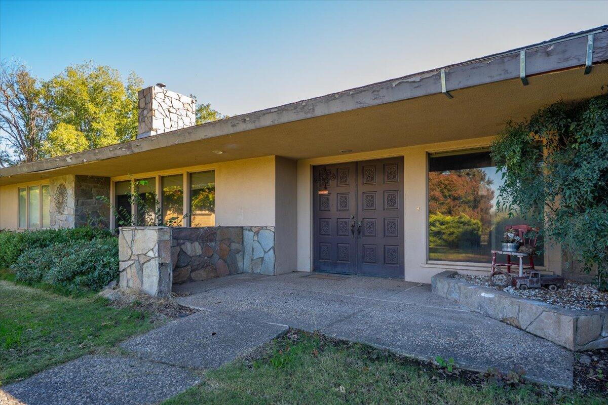 main property photo 18