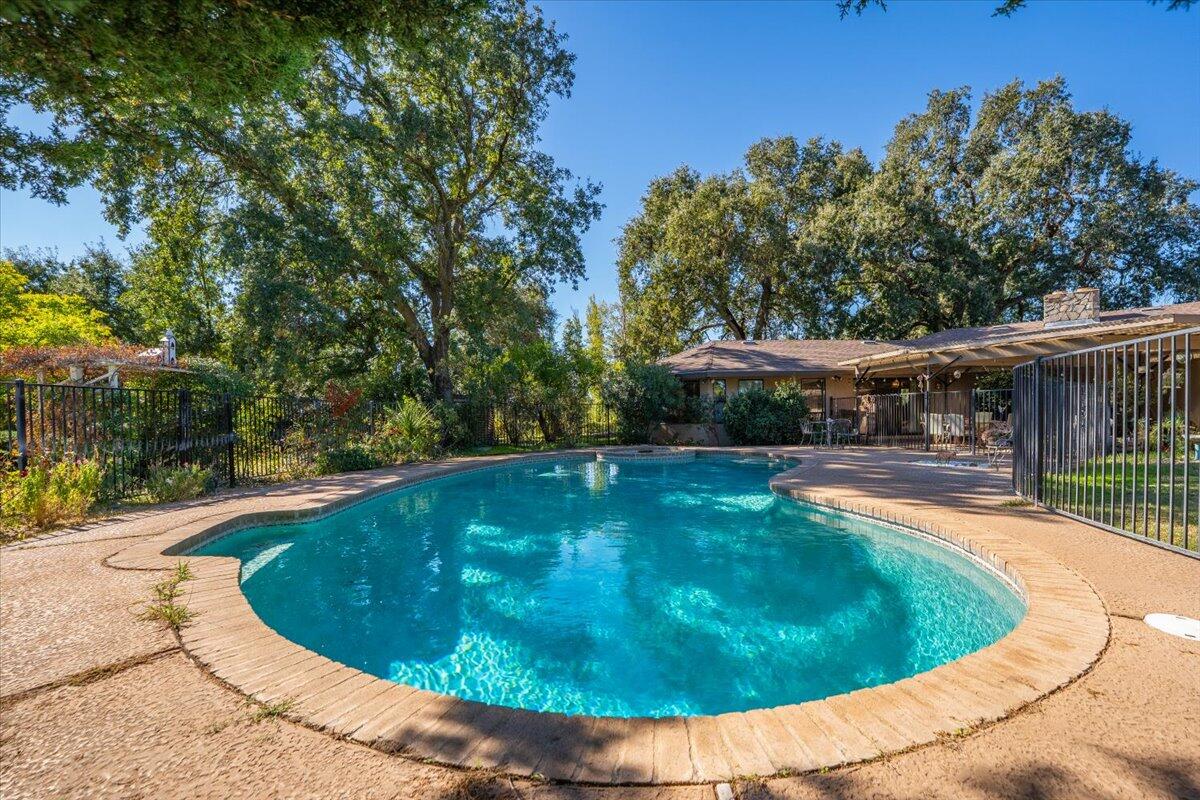 main property photo 53
