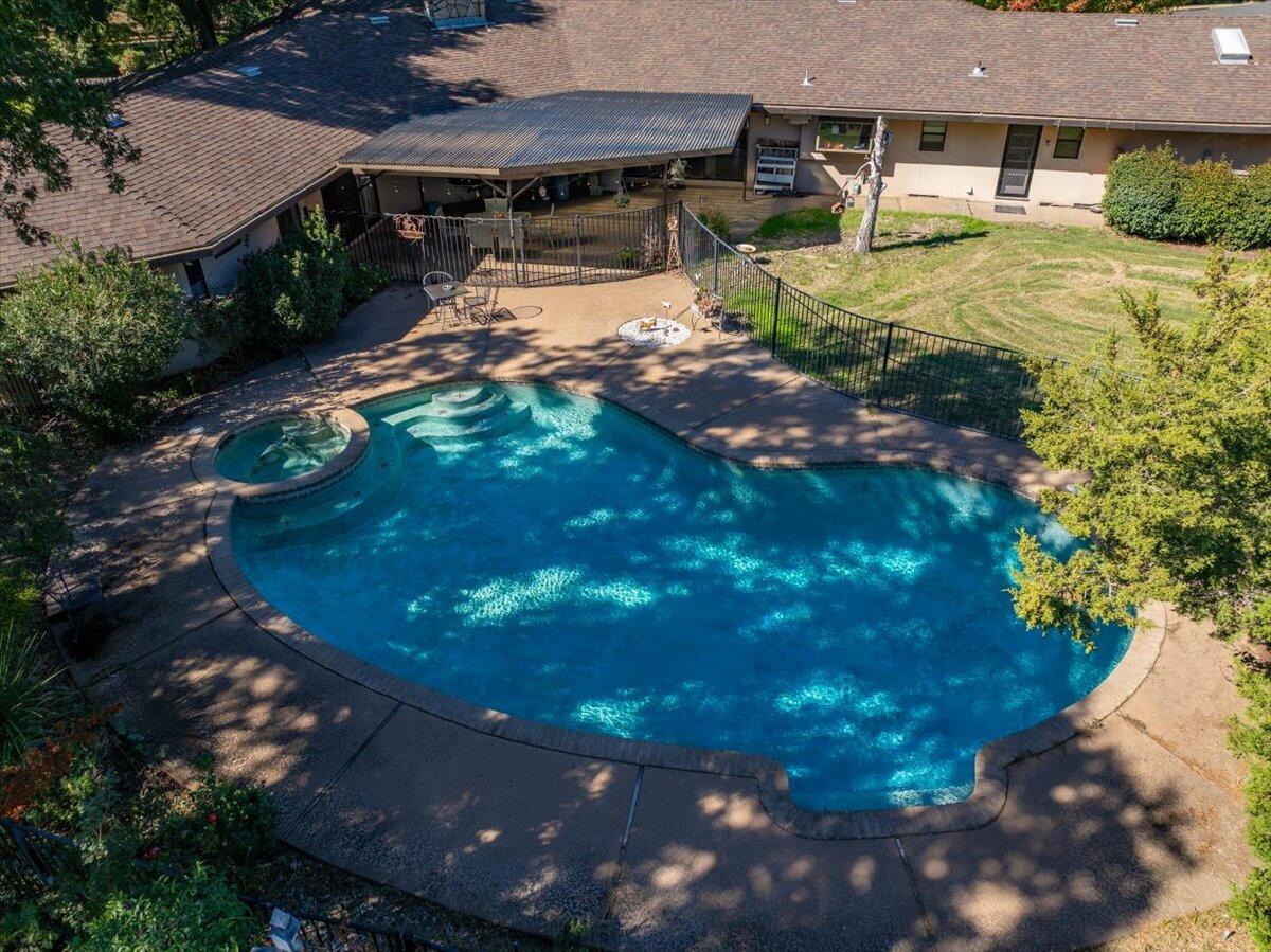 main property photo 56