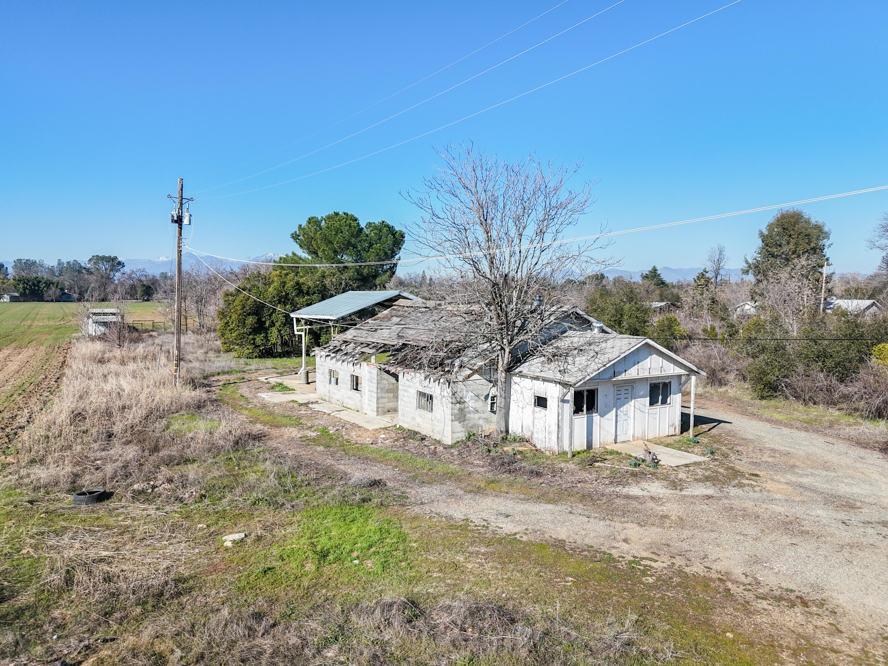 main property photo 17