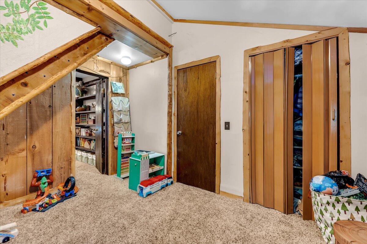 main property photo 50