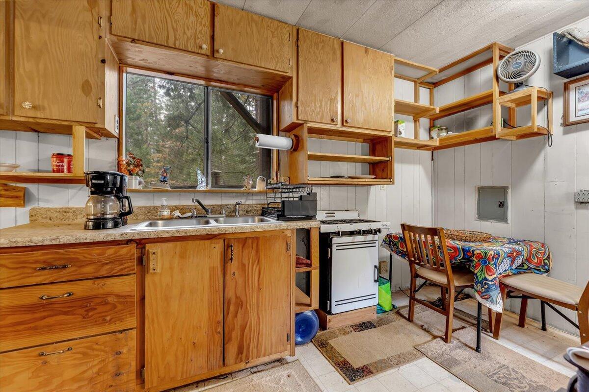 main property photo 60