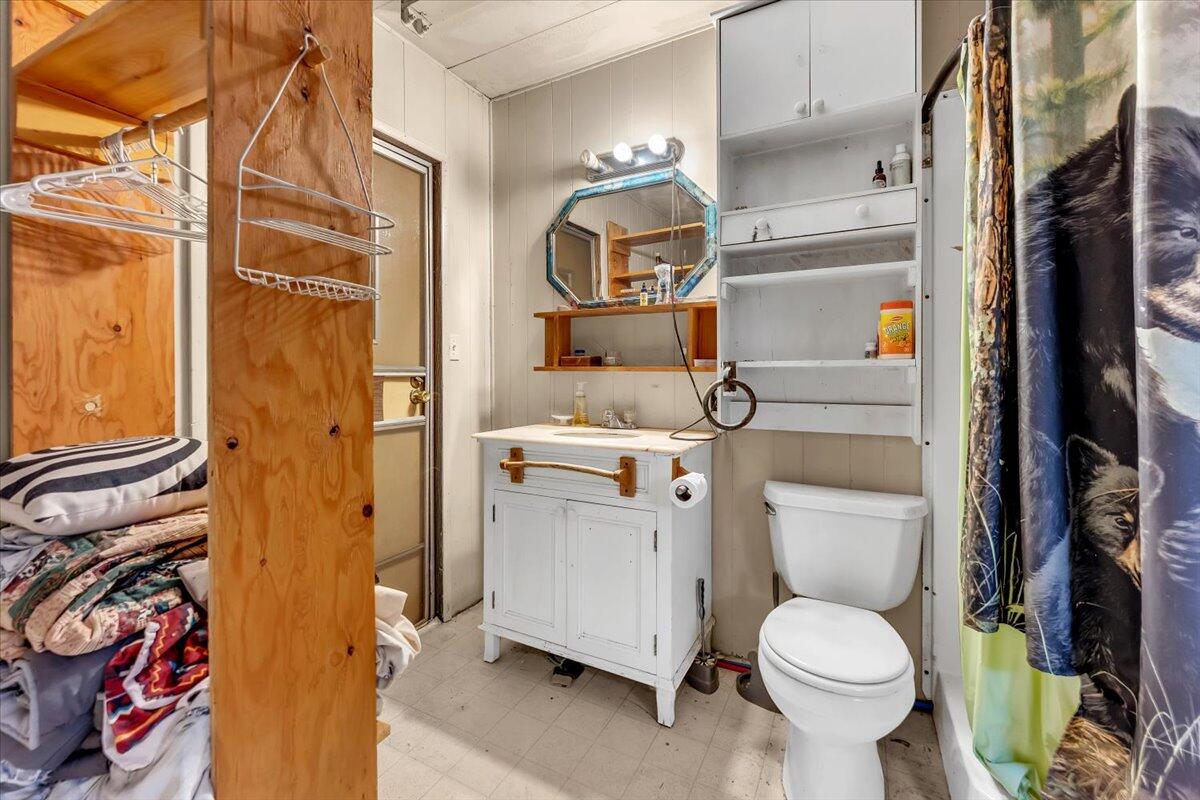 main property photo 64