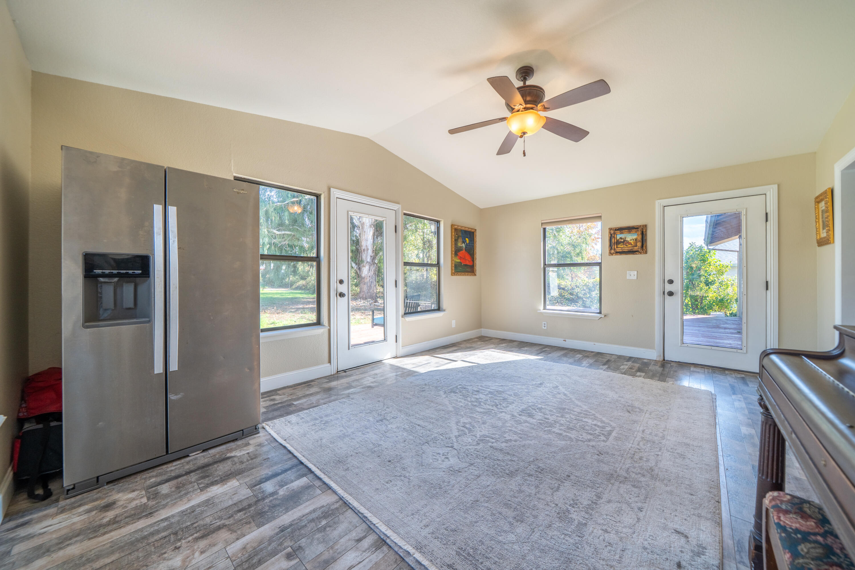 main property photo 17