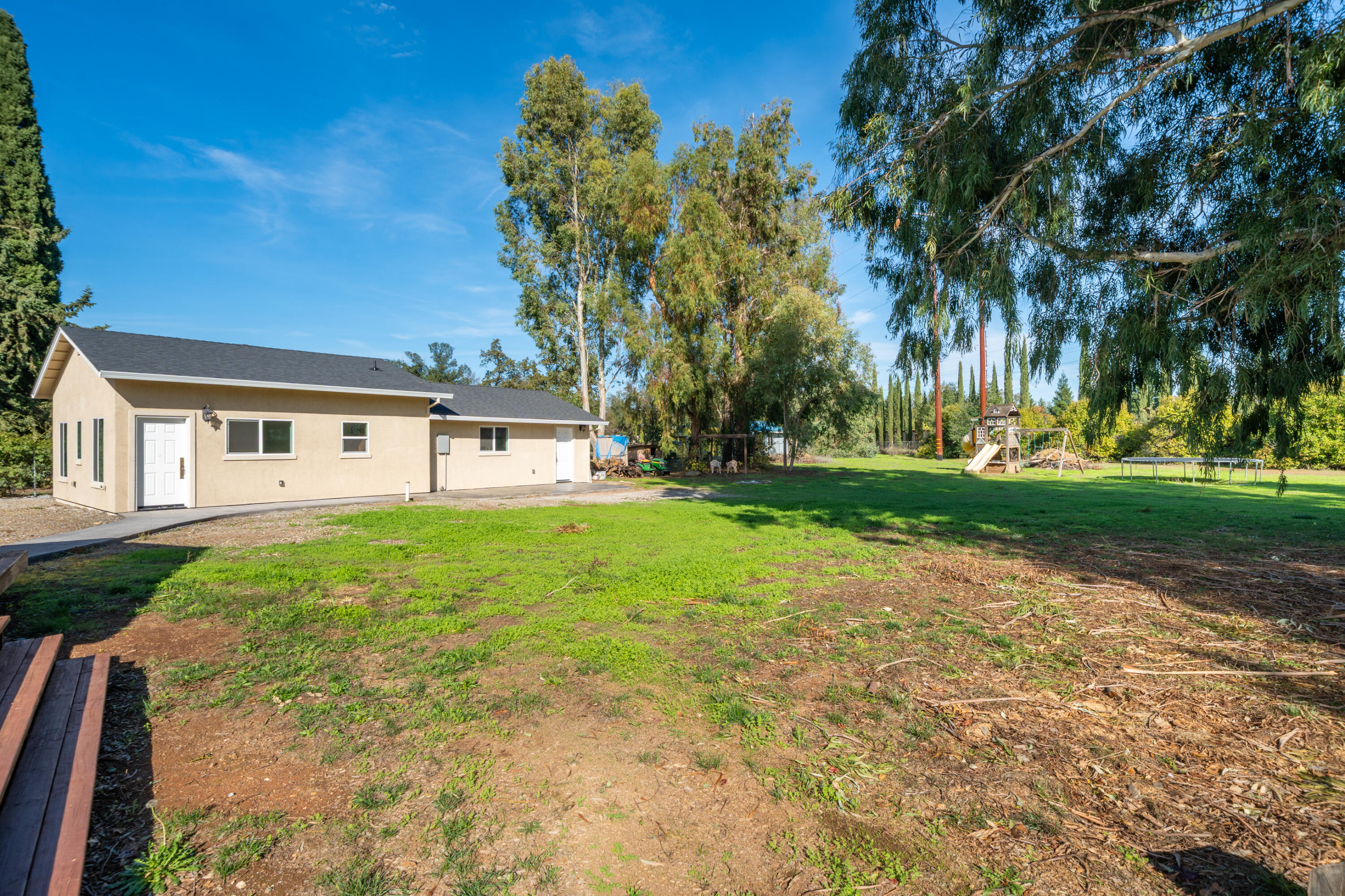main property photo 54