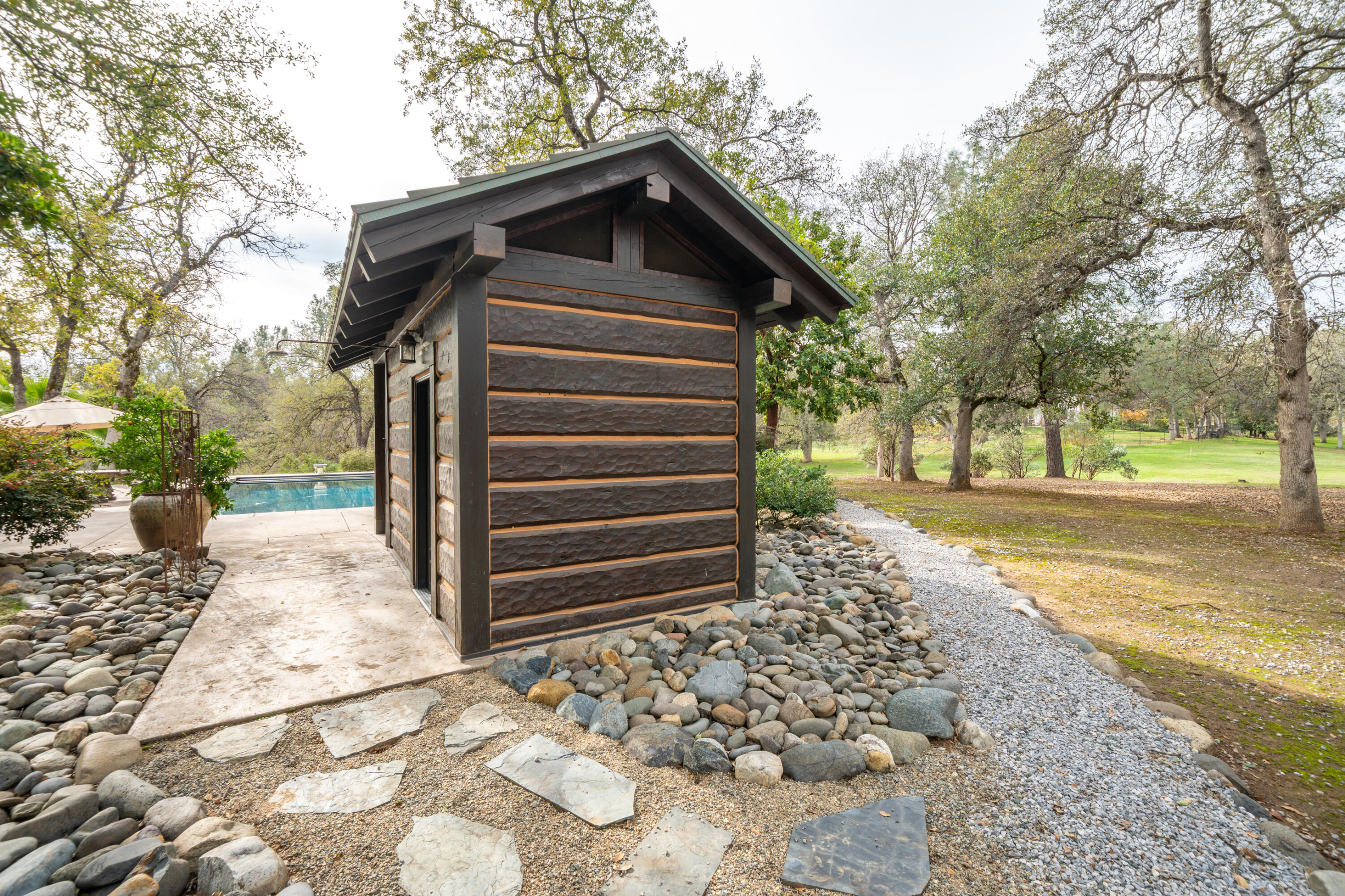 main property photo 87