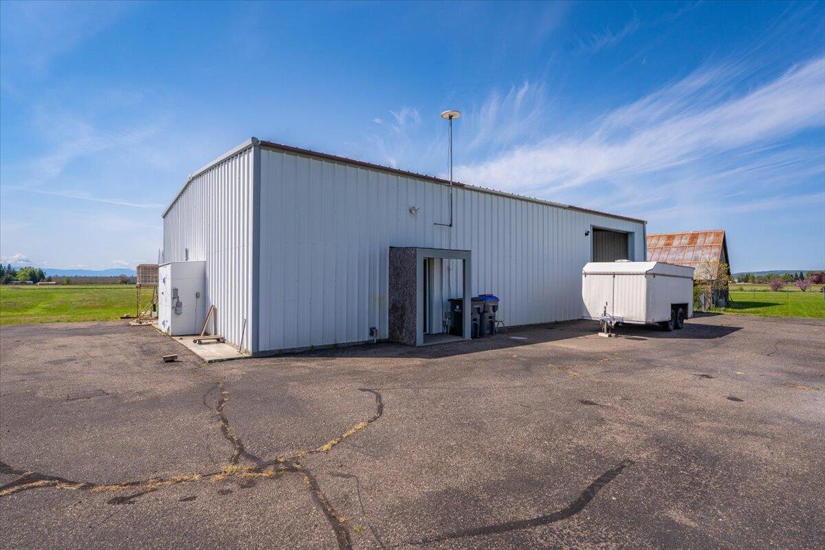main property photo 44