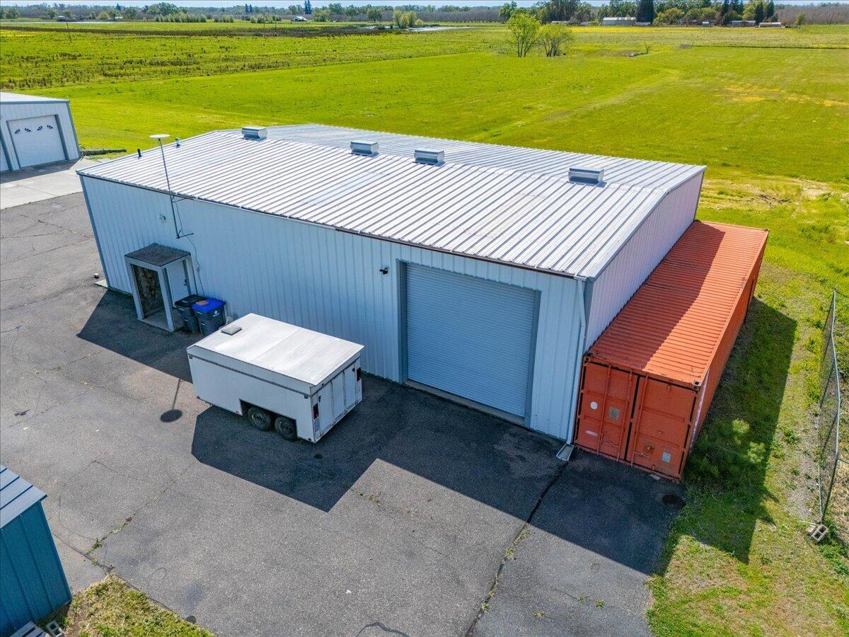main property photo 67