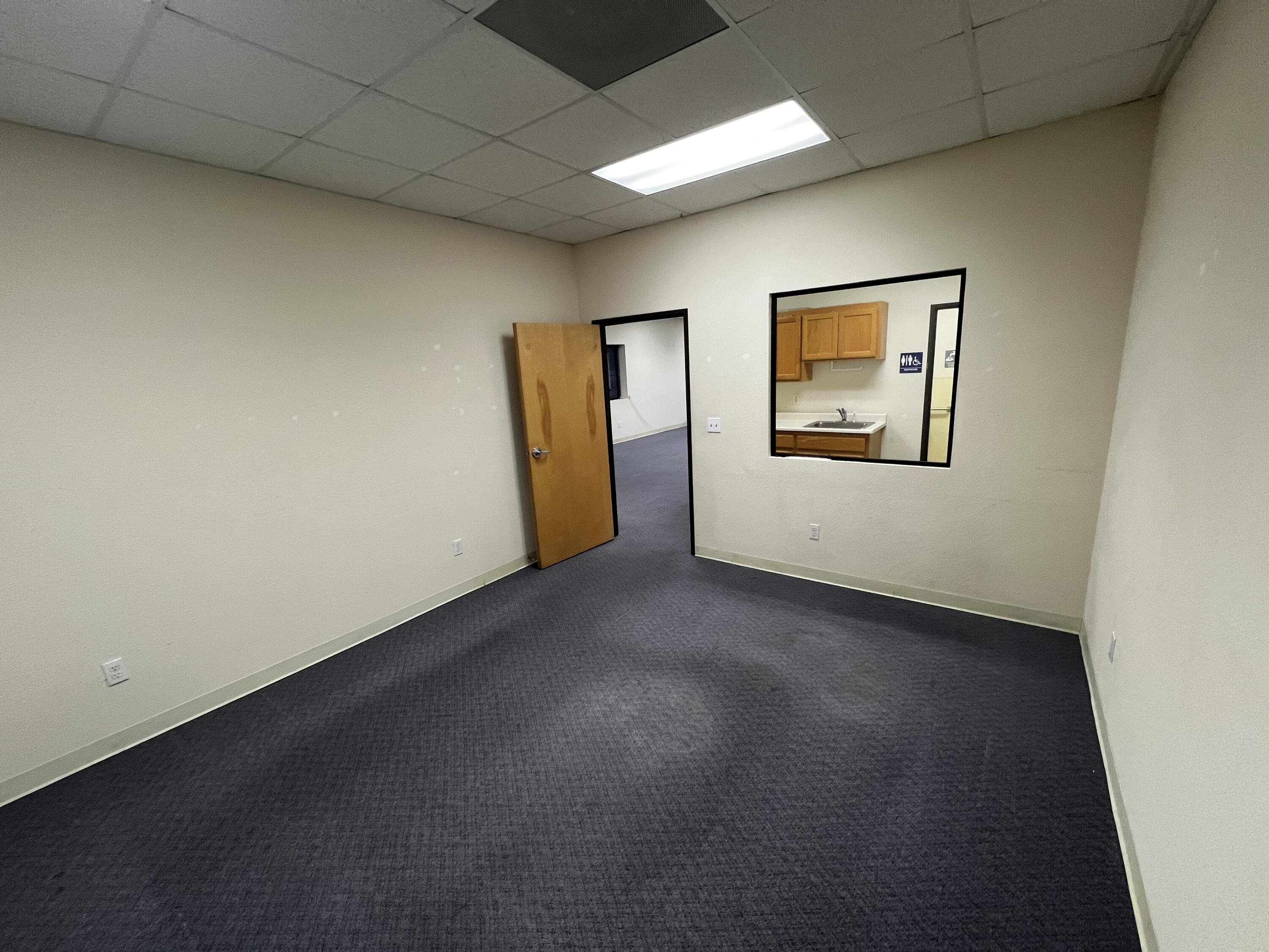 main property photo 14