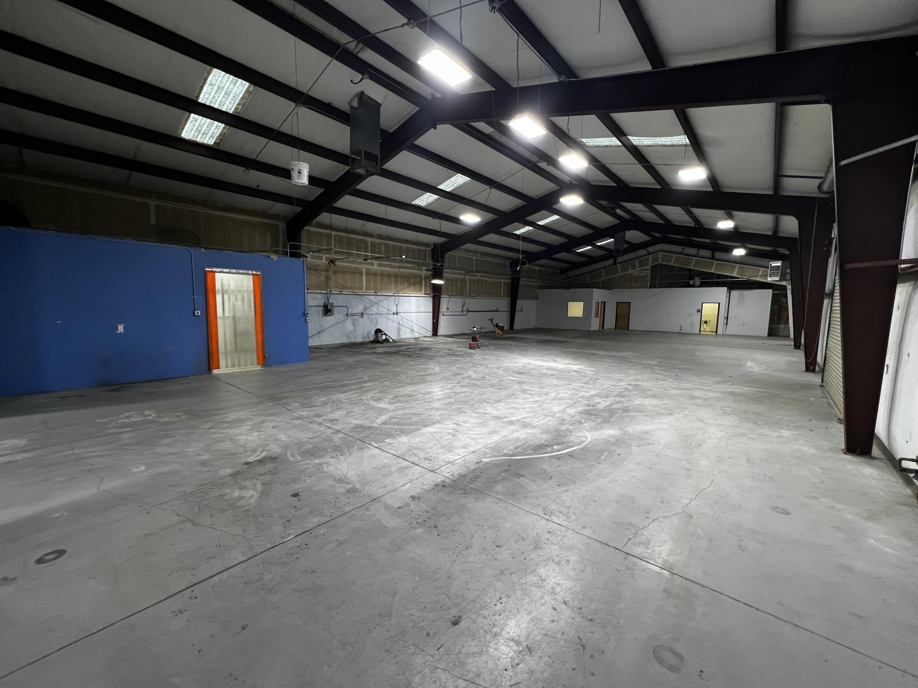 main property photo 20