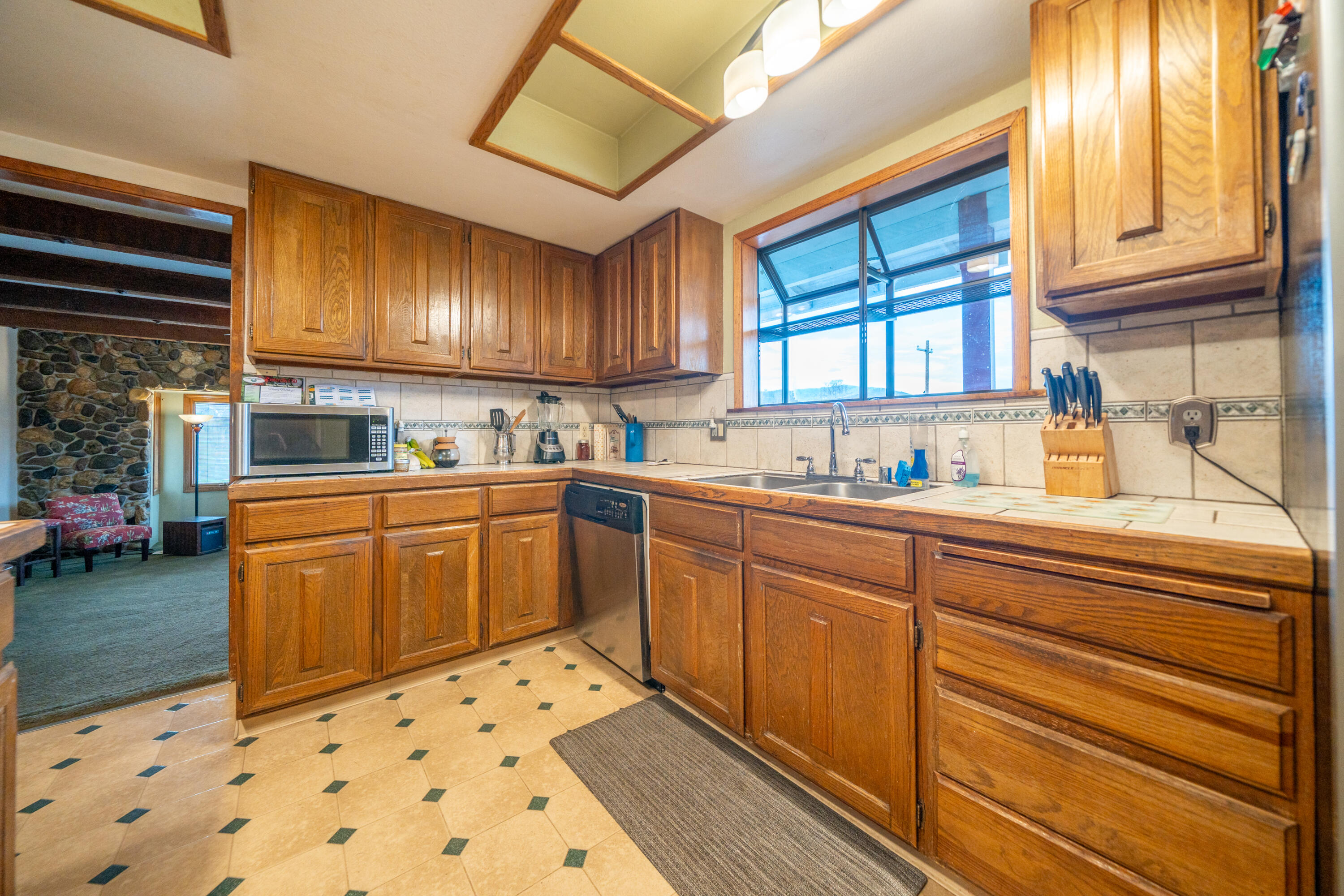 main property photo 9