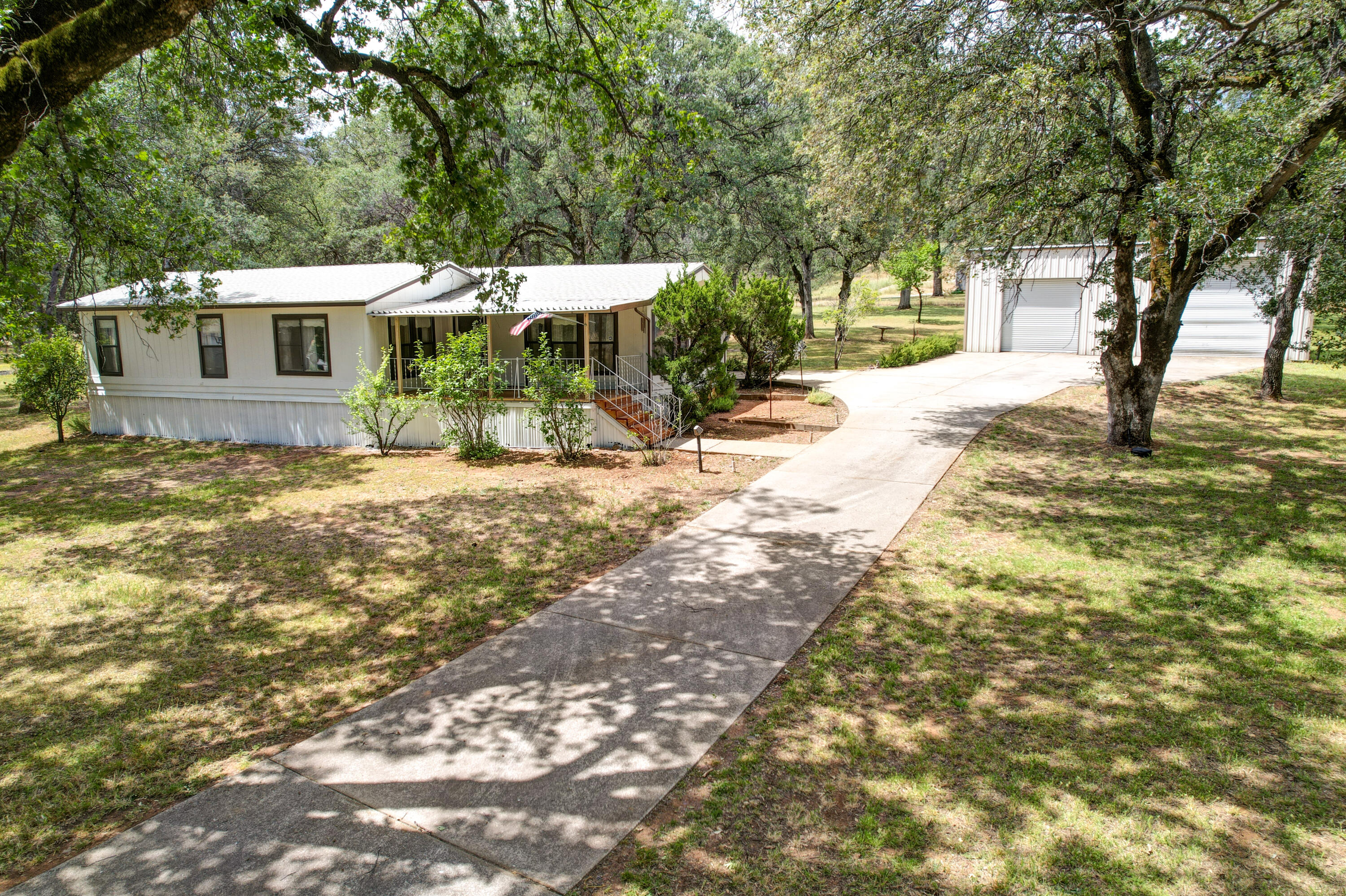 main property photo 54