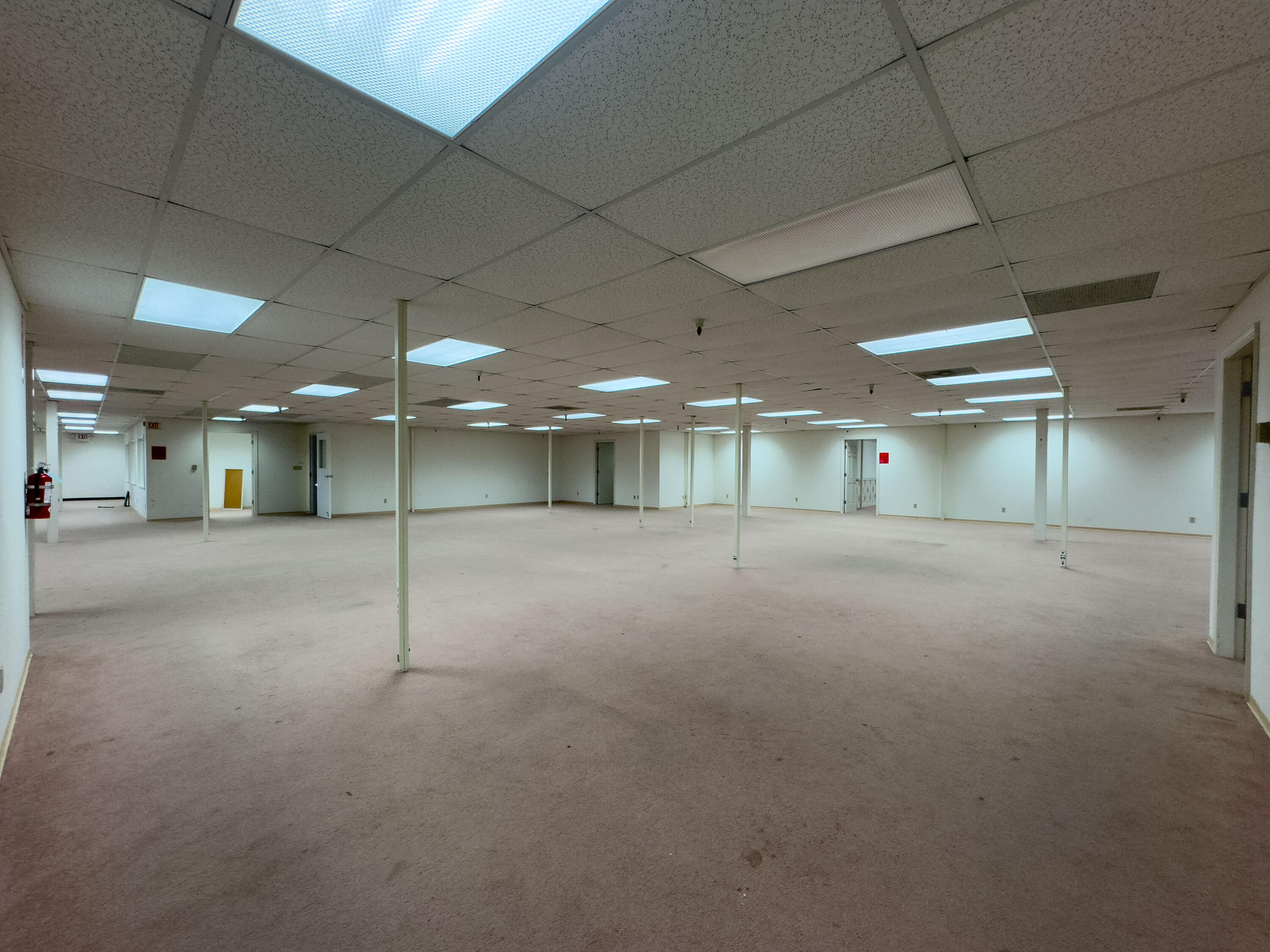 main property photo 13