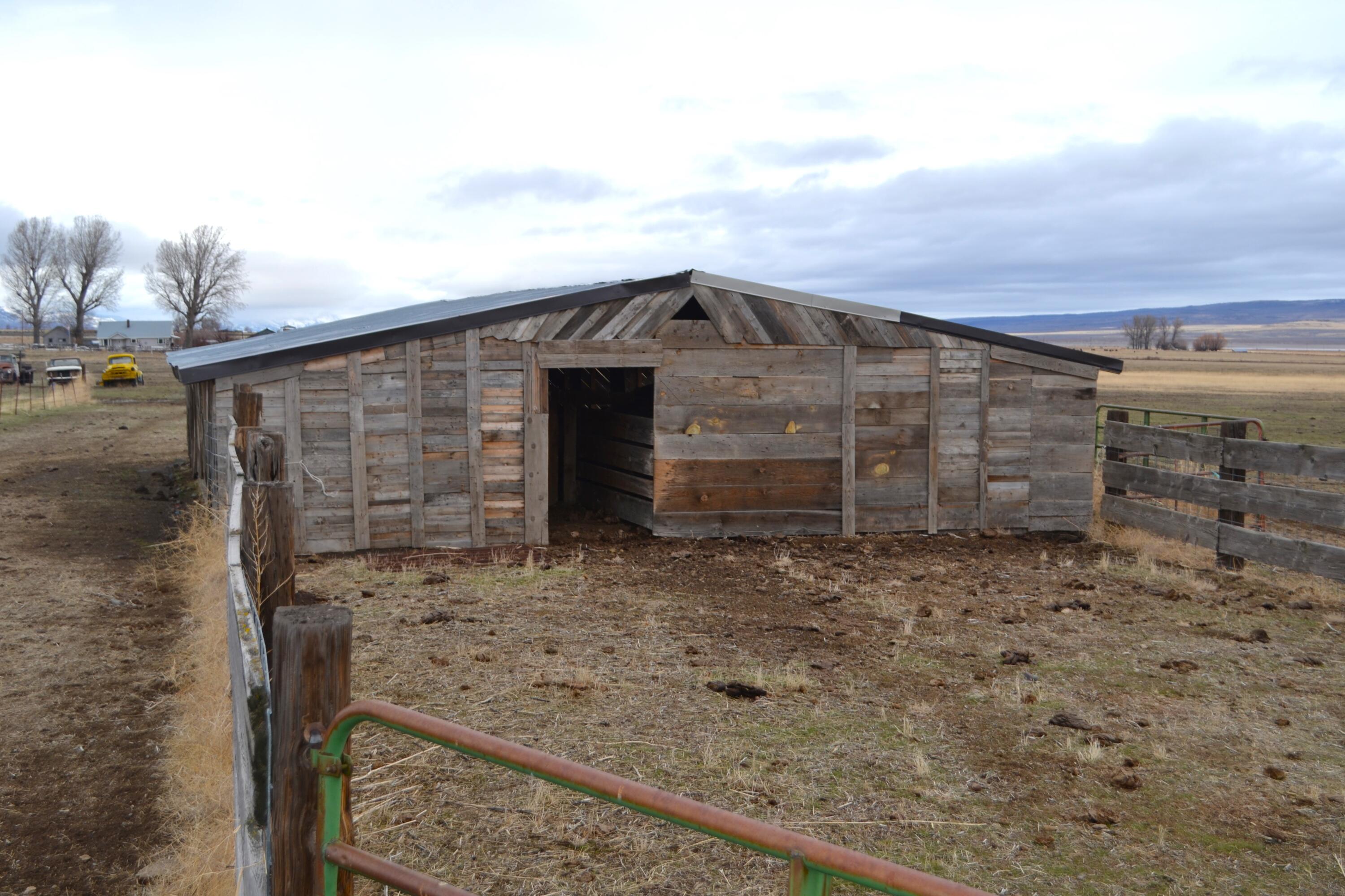 main property photo 31