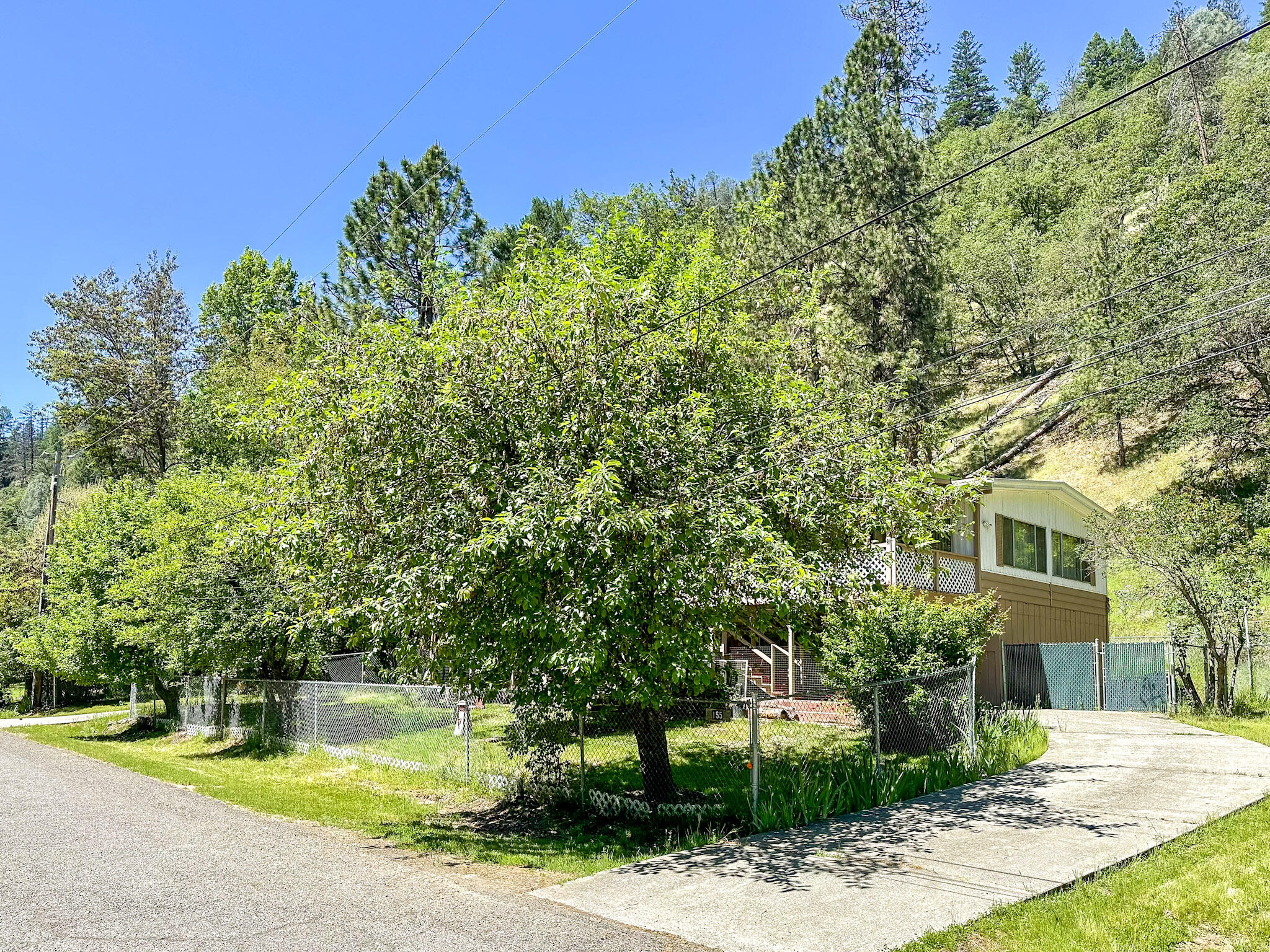 main property photo 38