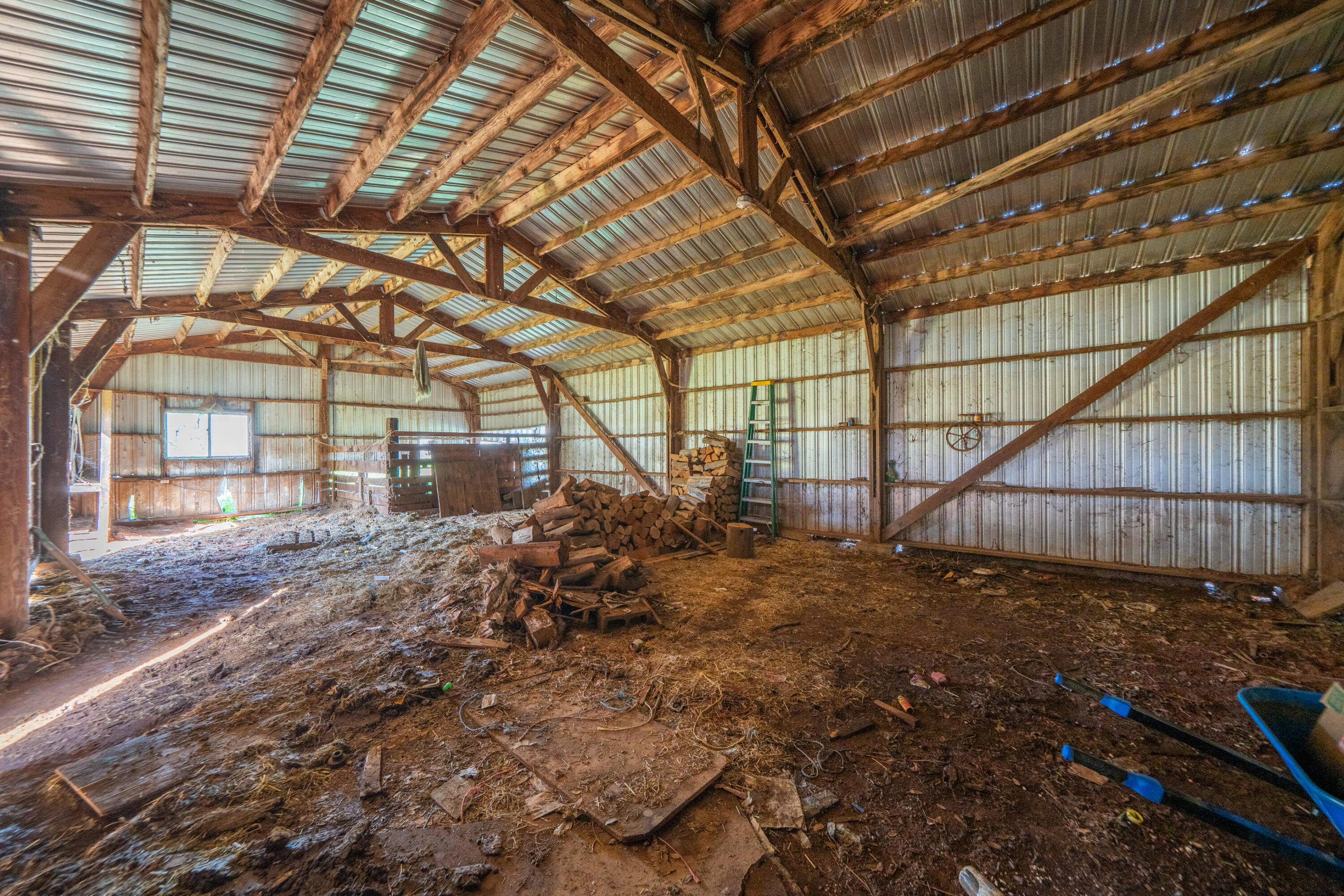 main property photo 31