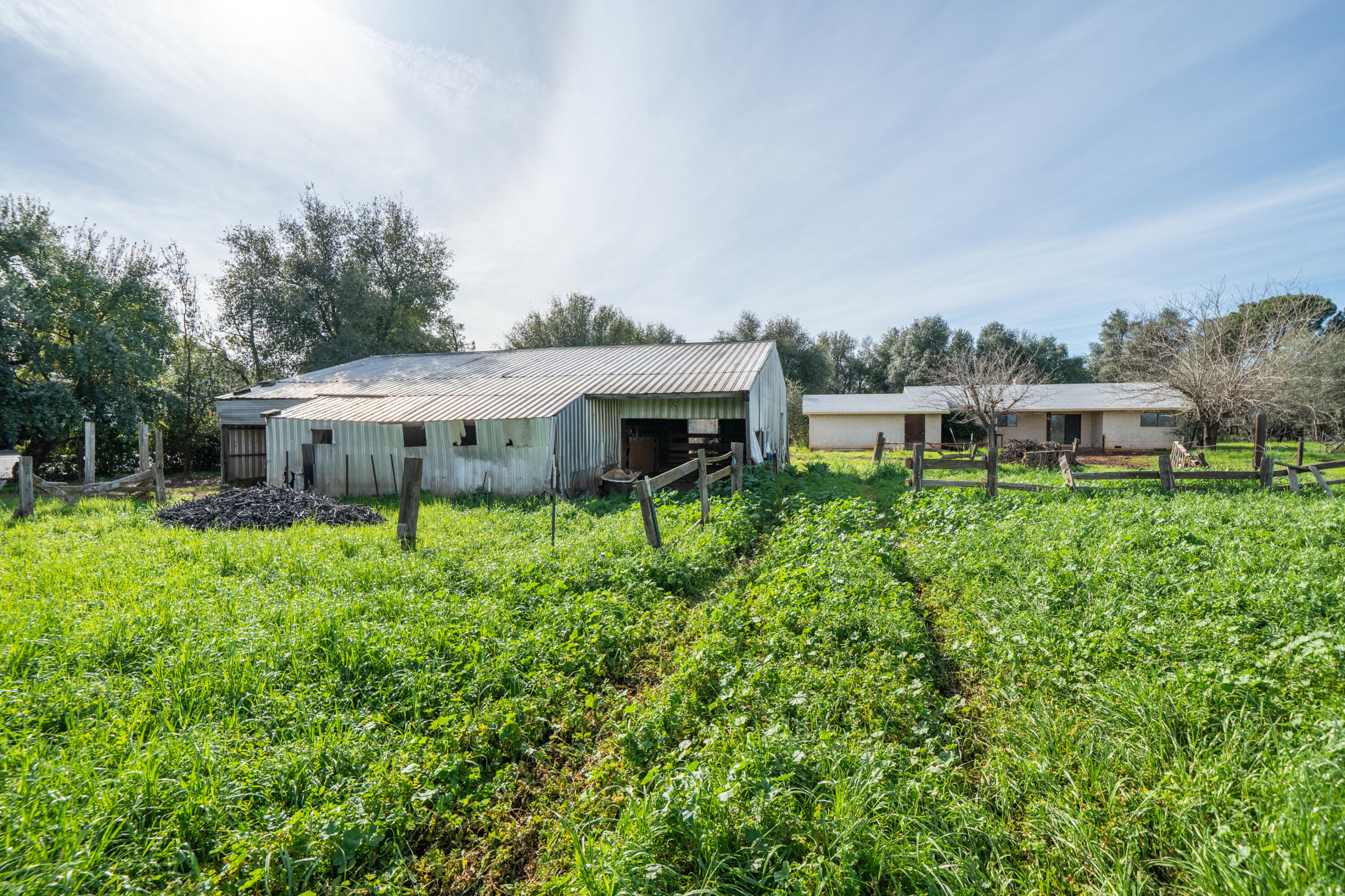 main property photo 34