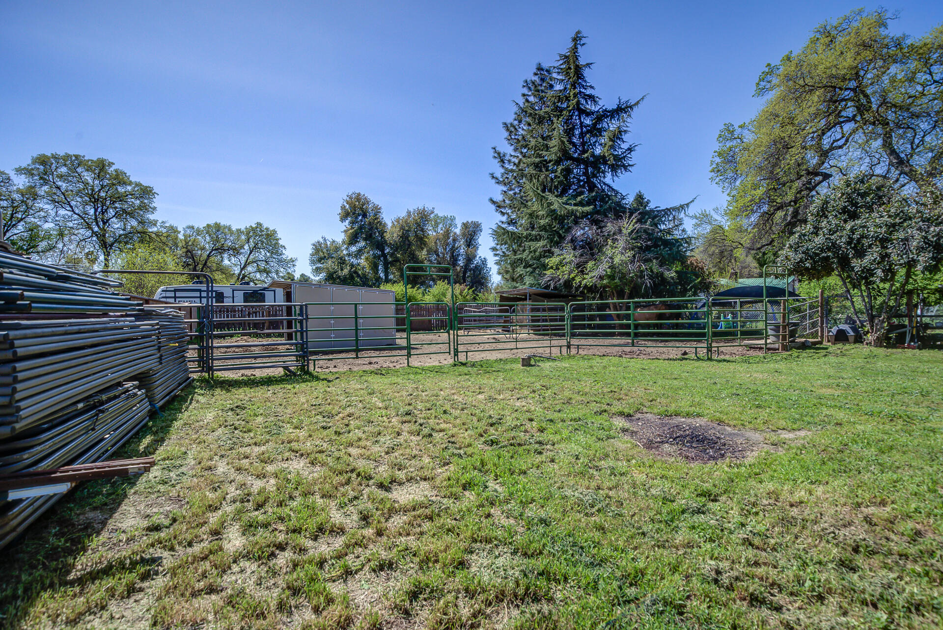 main property photo 26