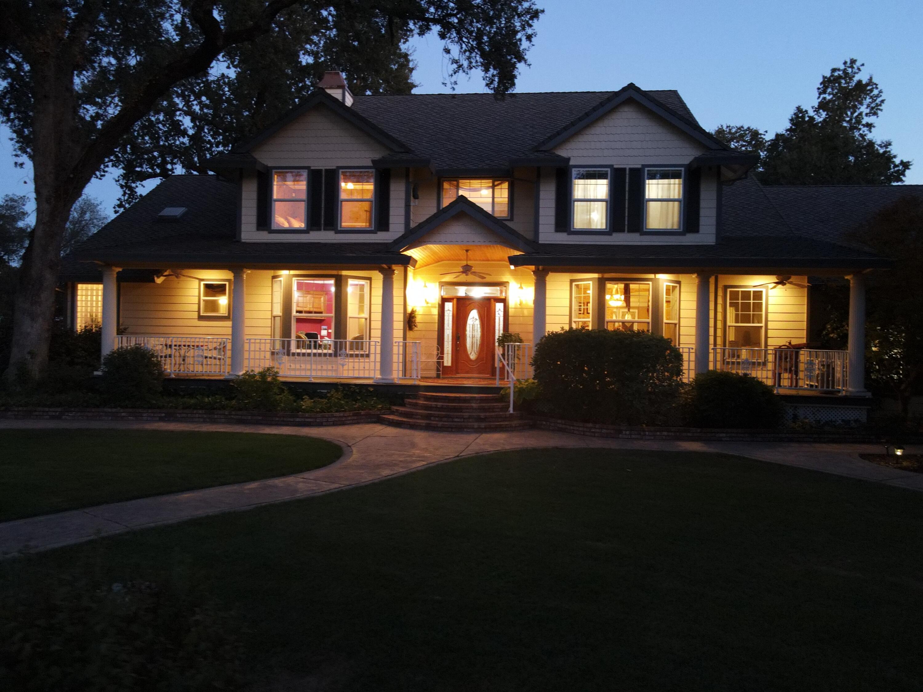 main property photo 11
