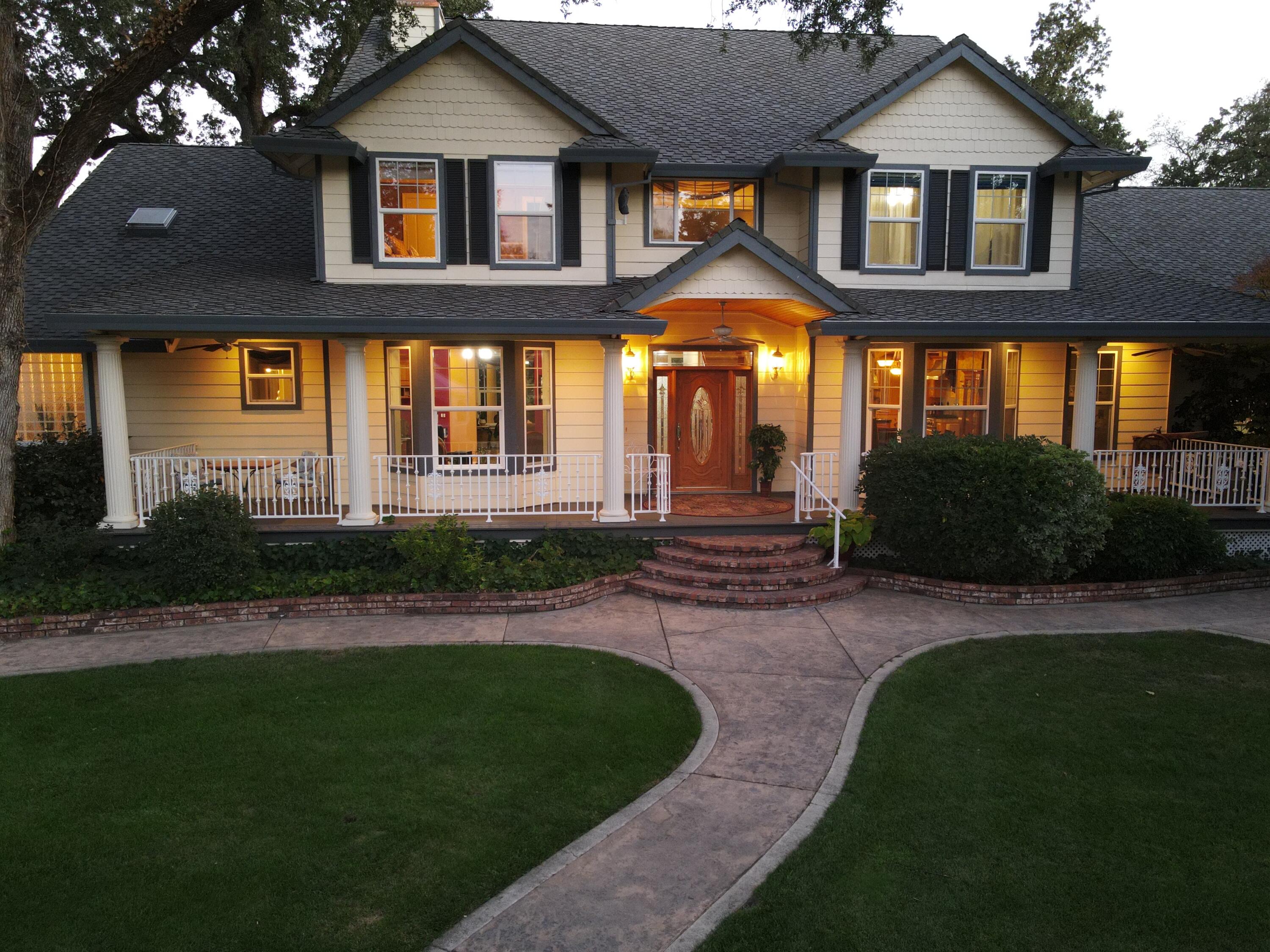 main property photo 13