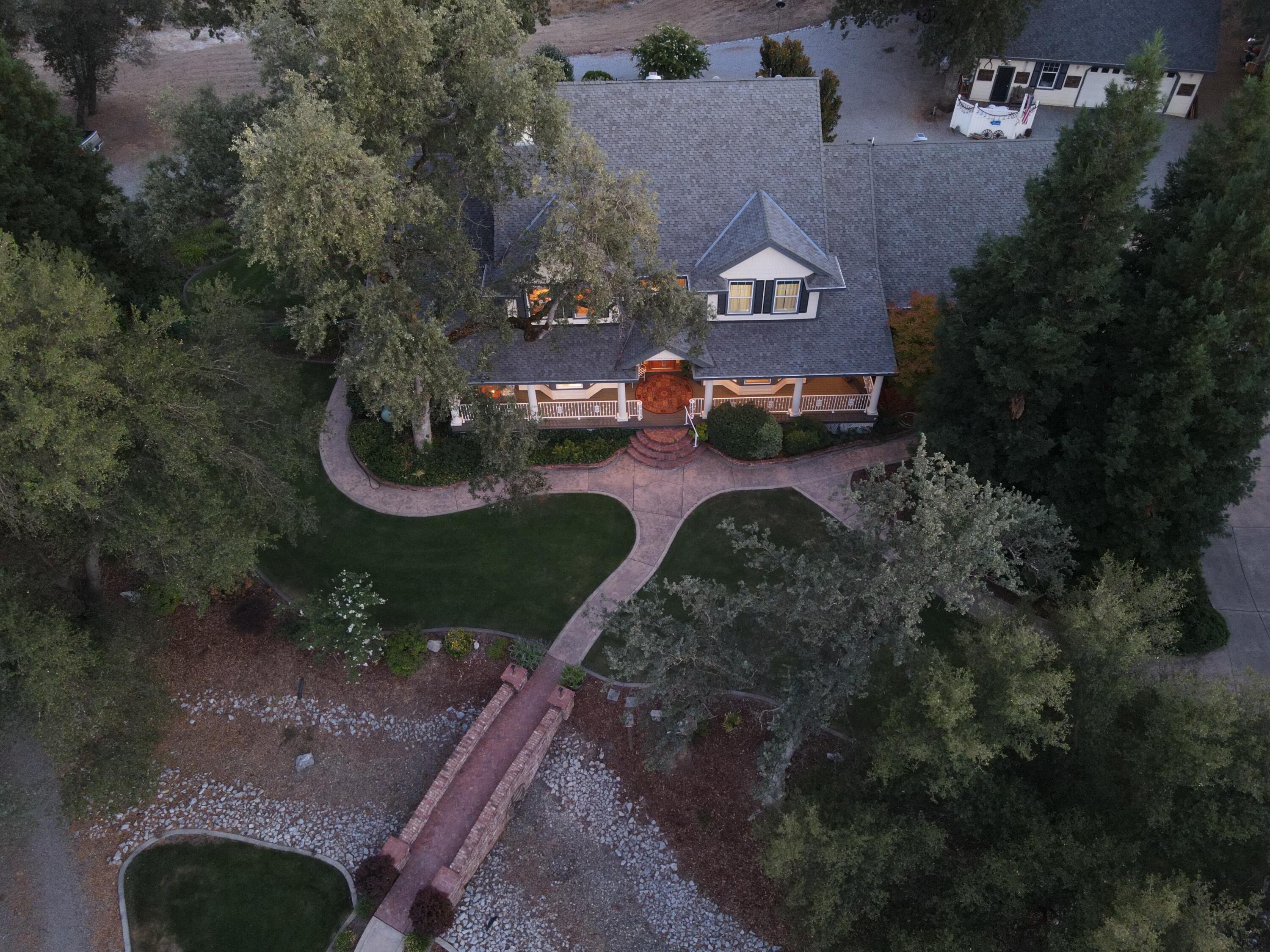 main property photo 35