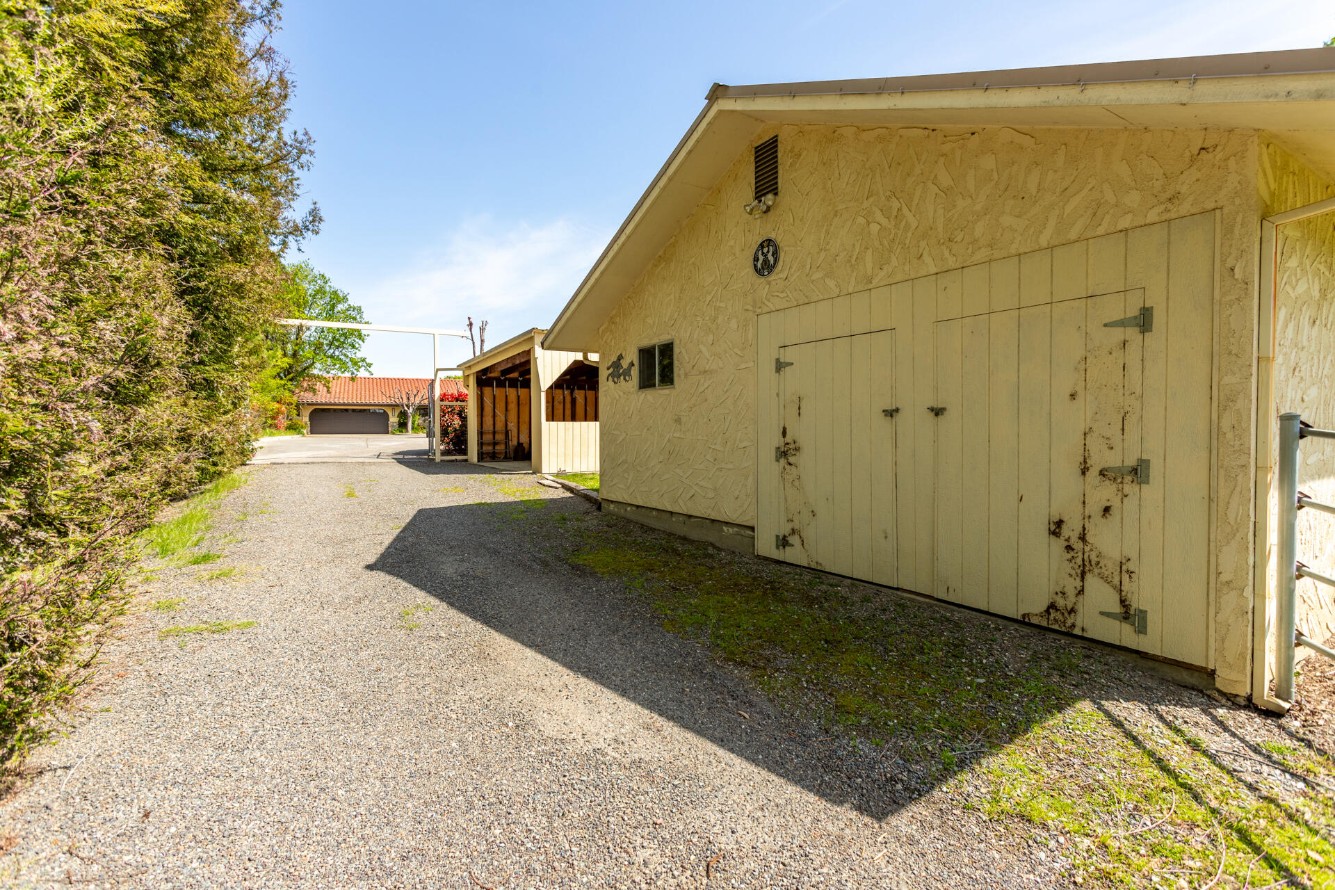 main property photo 39