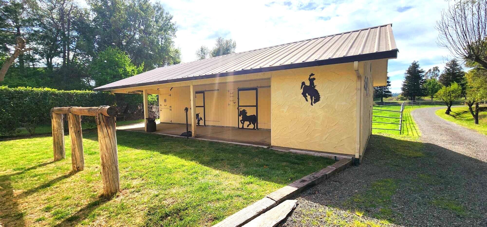 main property photo 41