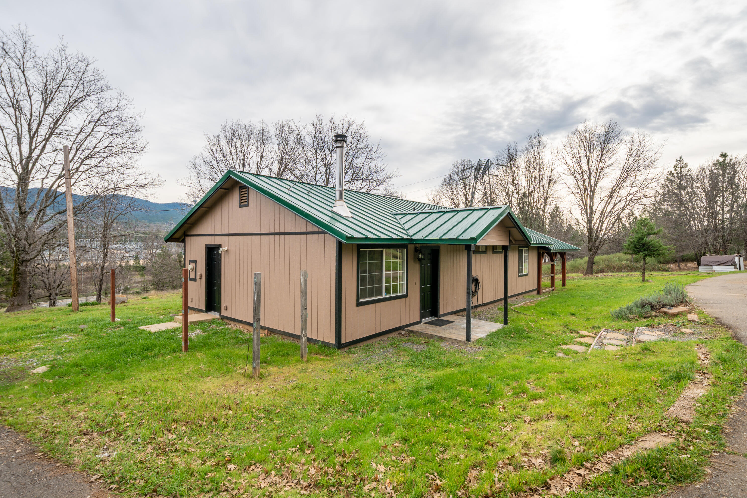 main property photo 37