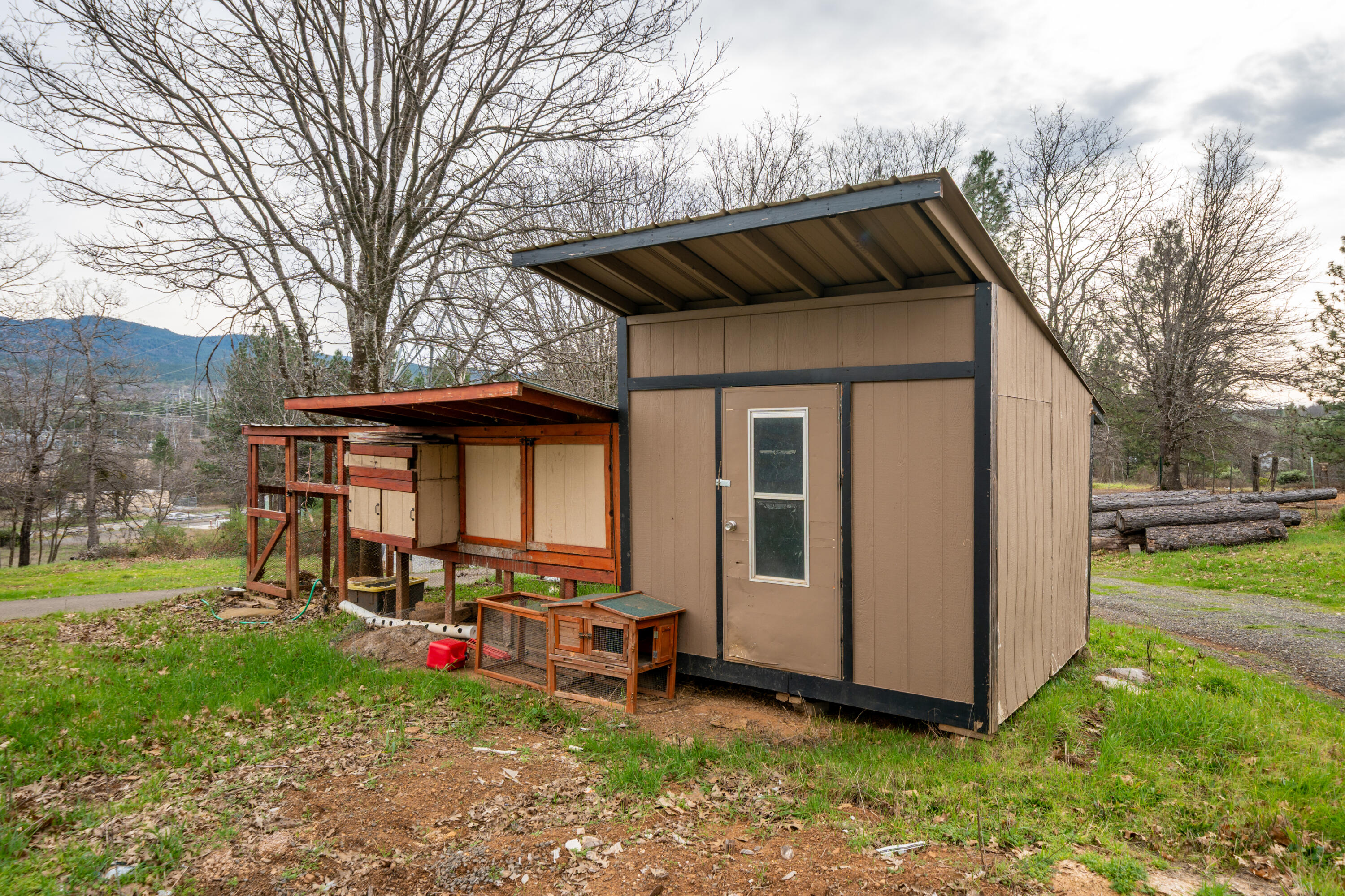 main property photo 44