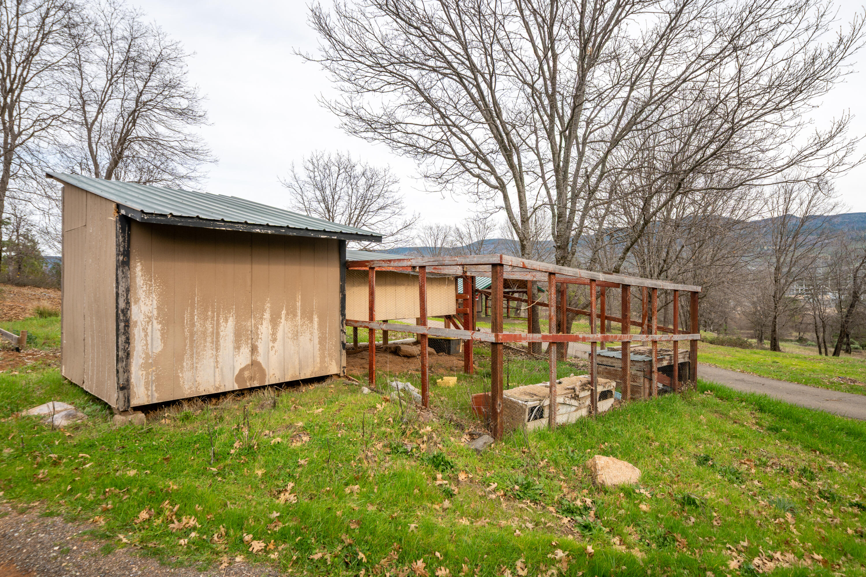 main property photo 45