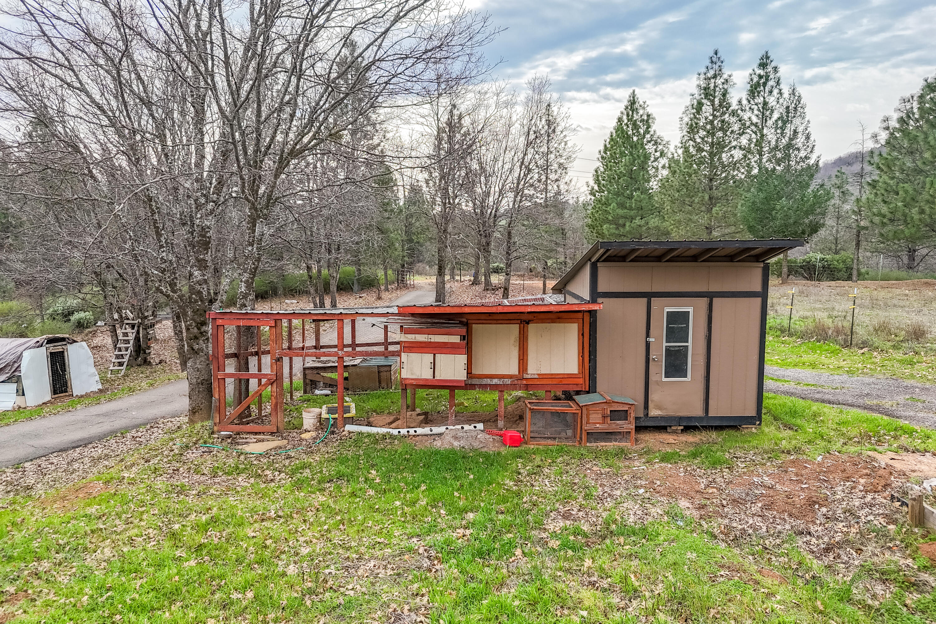 main property photo 67
