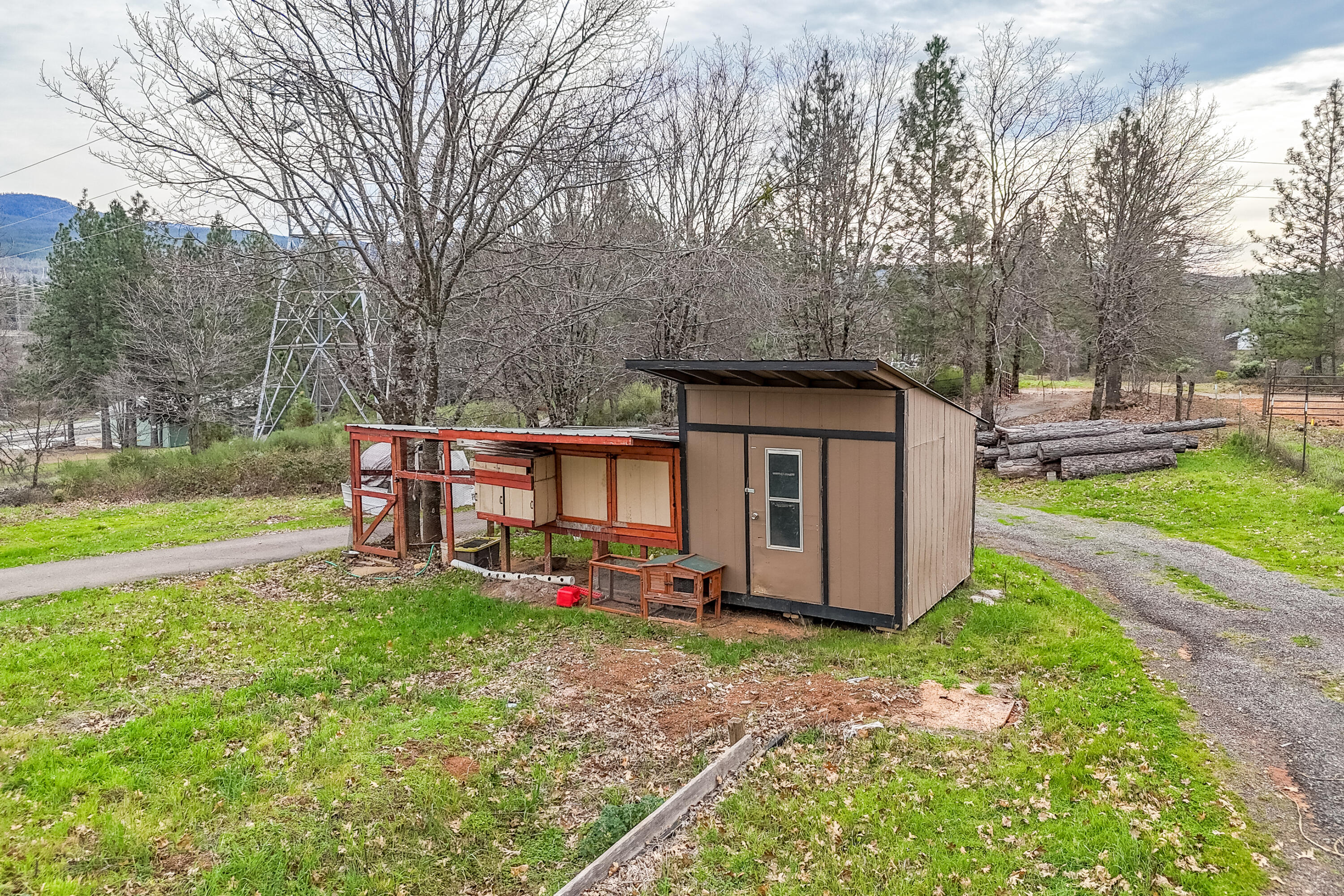 main property photo 68