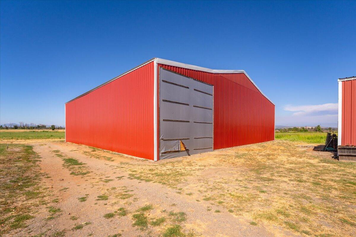 main property photo 37