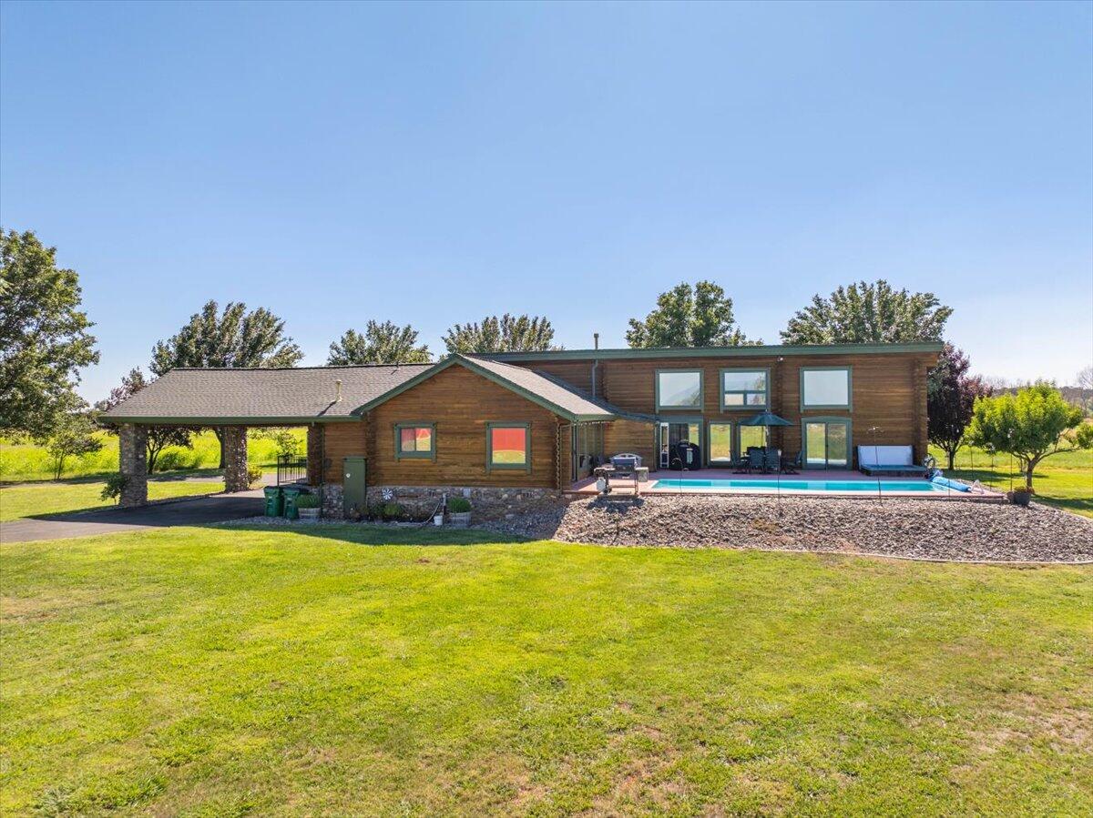 main property photo 45