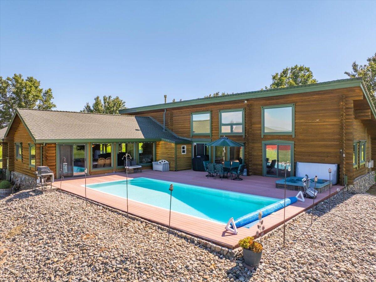 main property photo 46