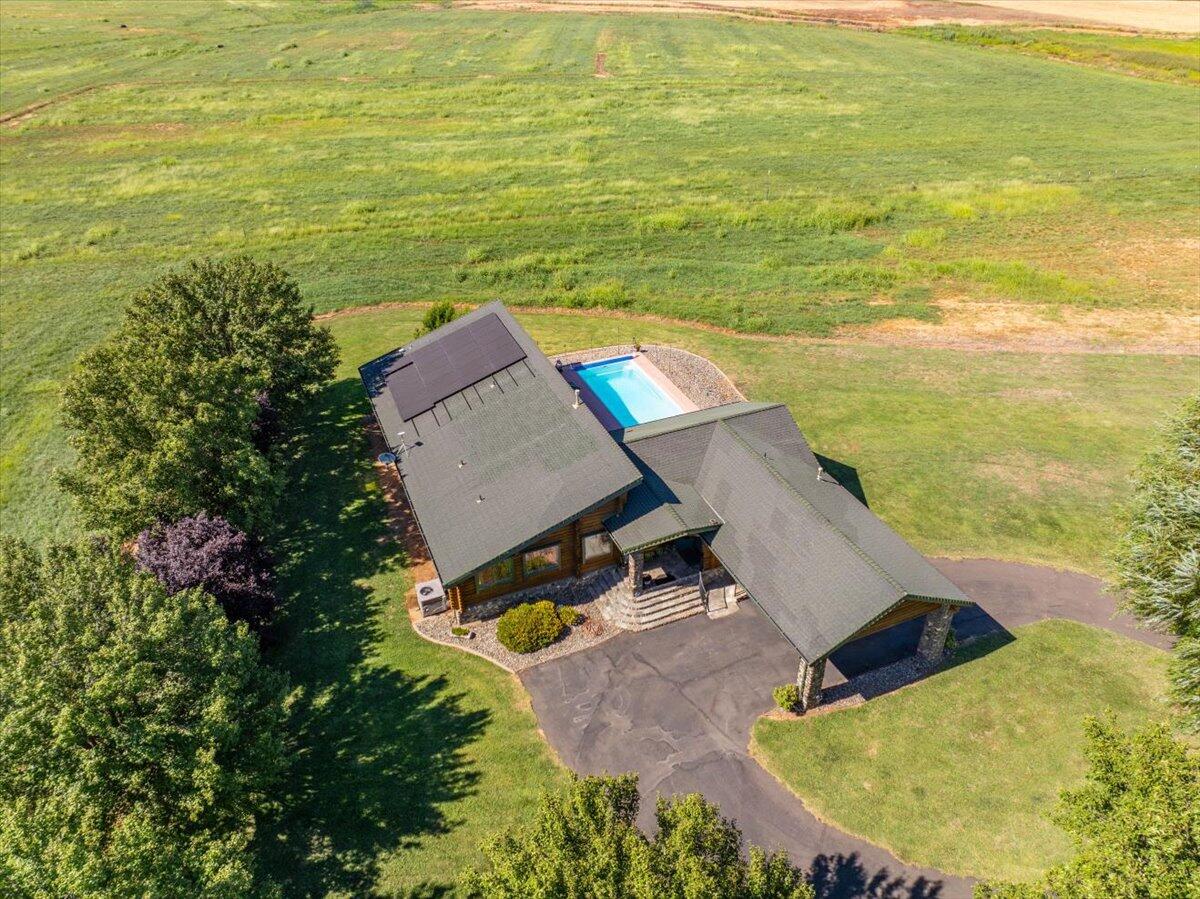 main property photo 49