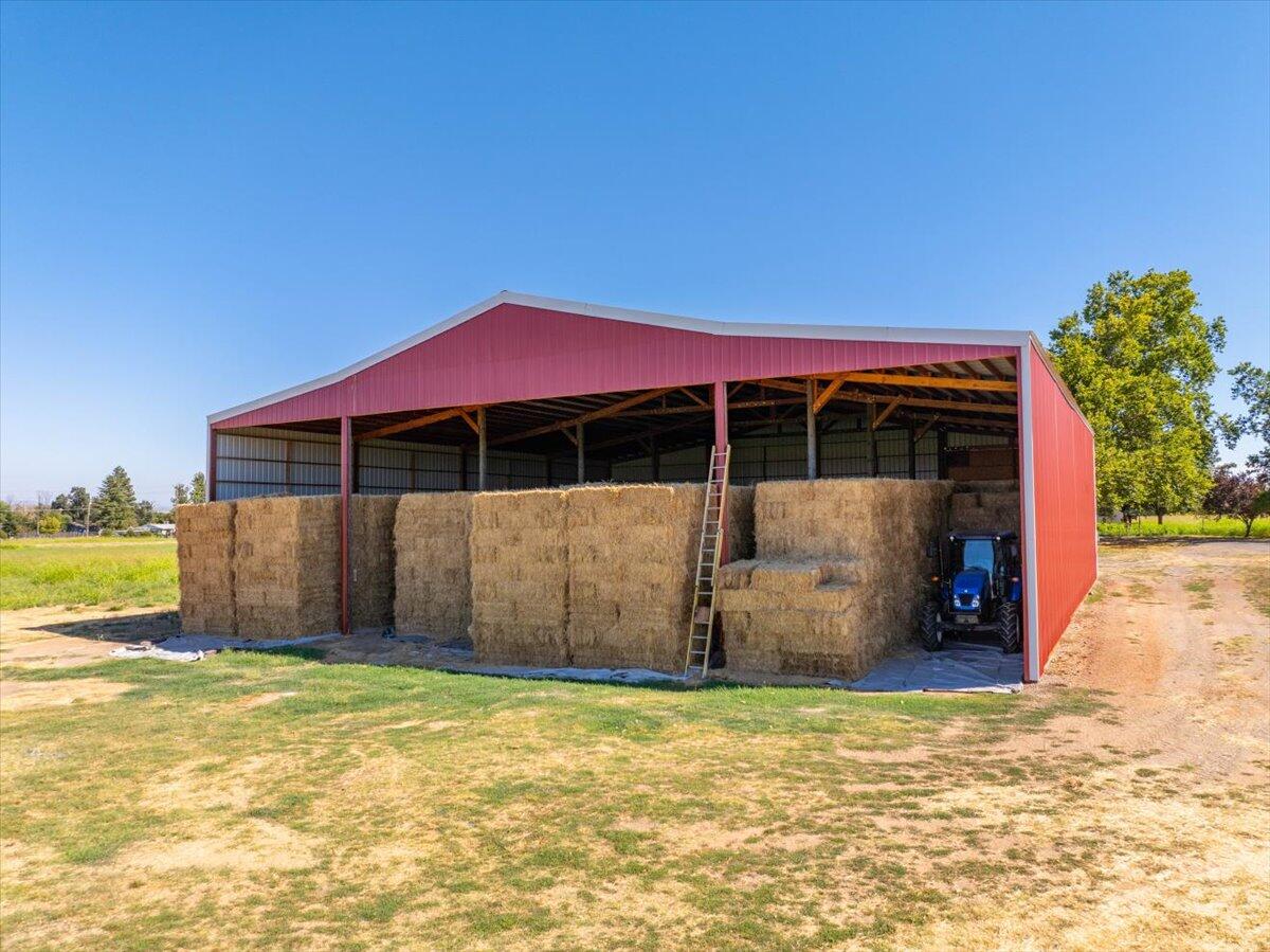 main property photo 54