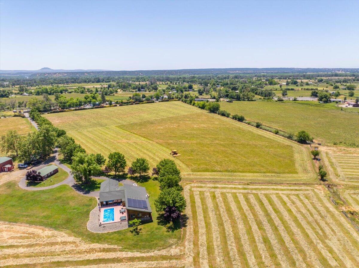 main property photo 59